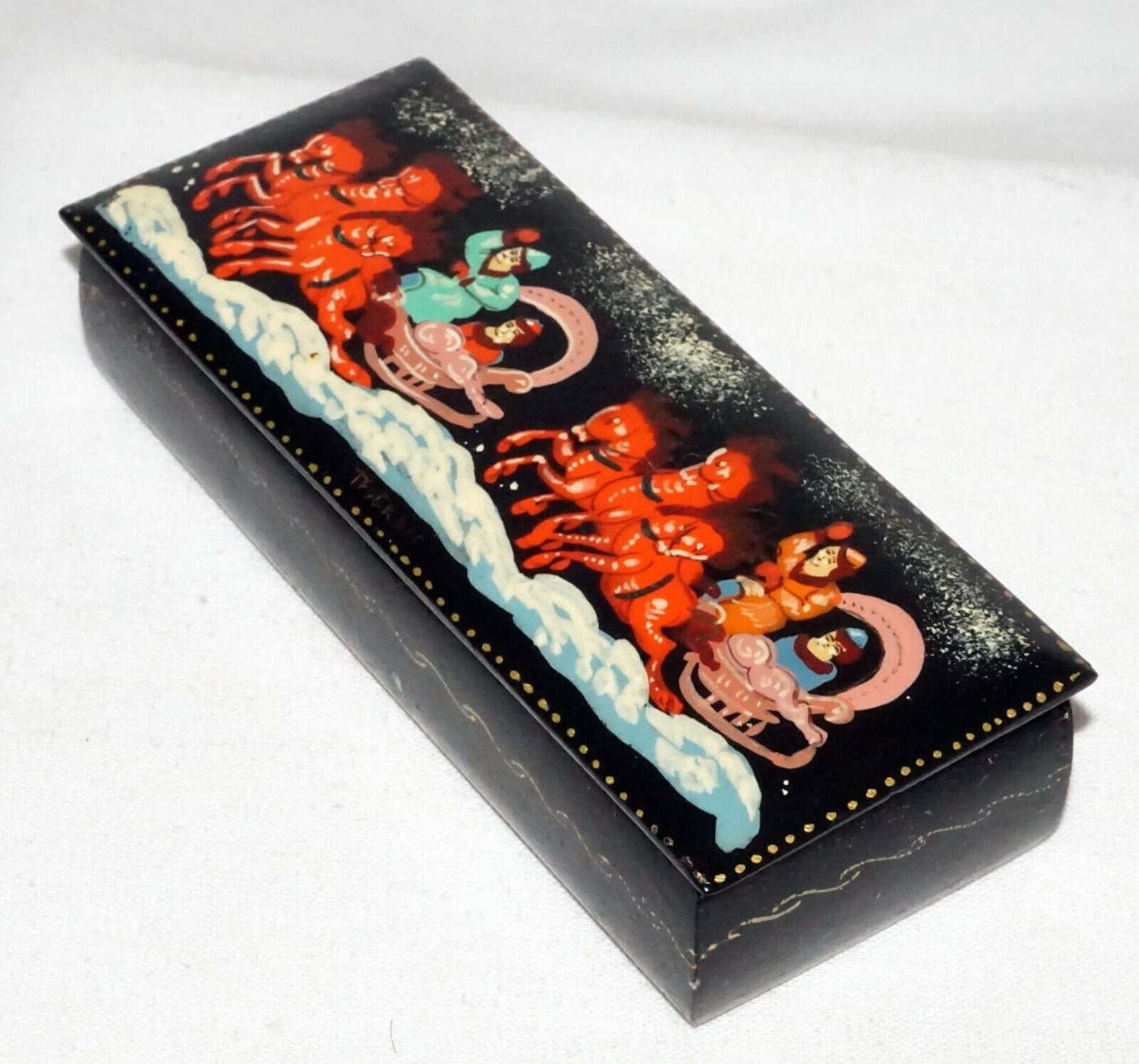 Vintage Russian Lacquer Box Two Horse Drawn Sleighs & Figures signed (AHB)