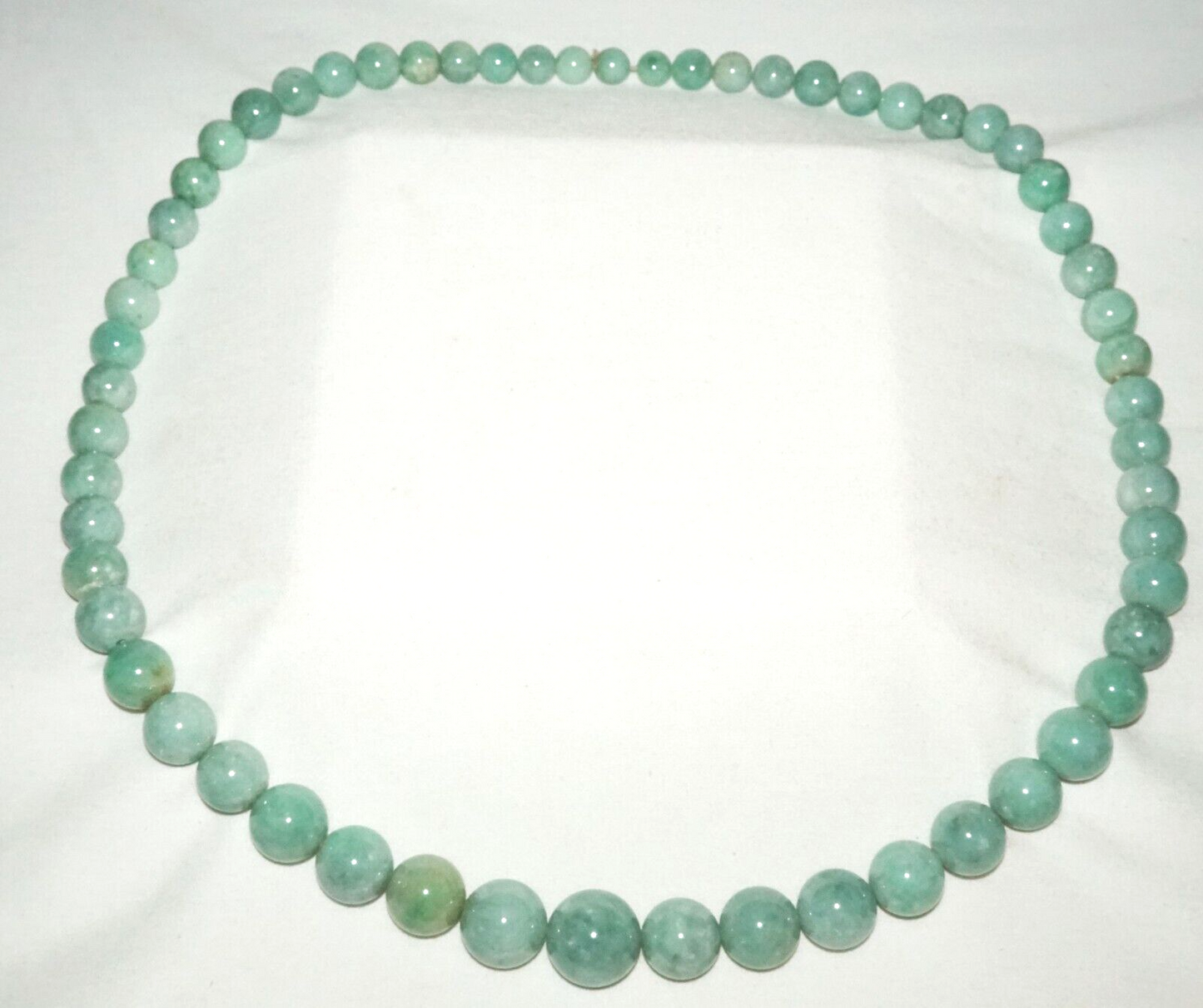 Vintage Chinese Mottled Green Jadeite Jade Graduated Bead Necklace 30" (InS)#L2