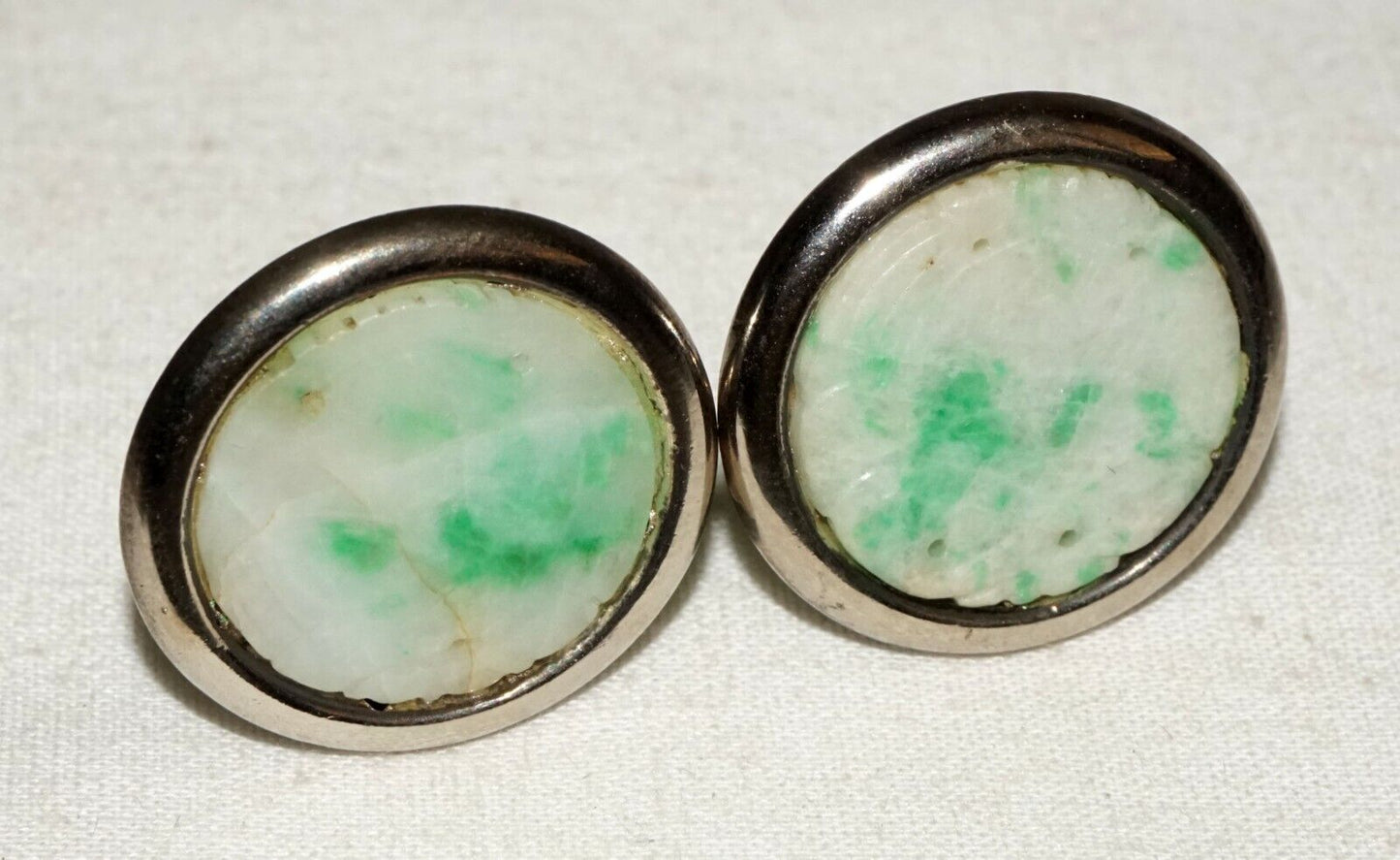 Vtg Sterling Silver White & Apple Green Jadeite Jade Button Ear Clips (LeS)L24