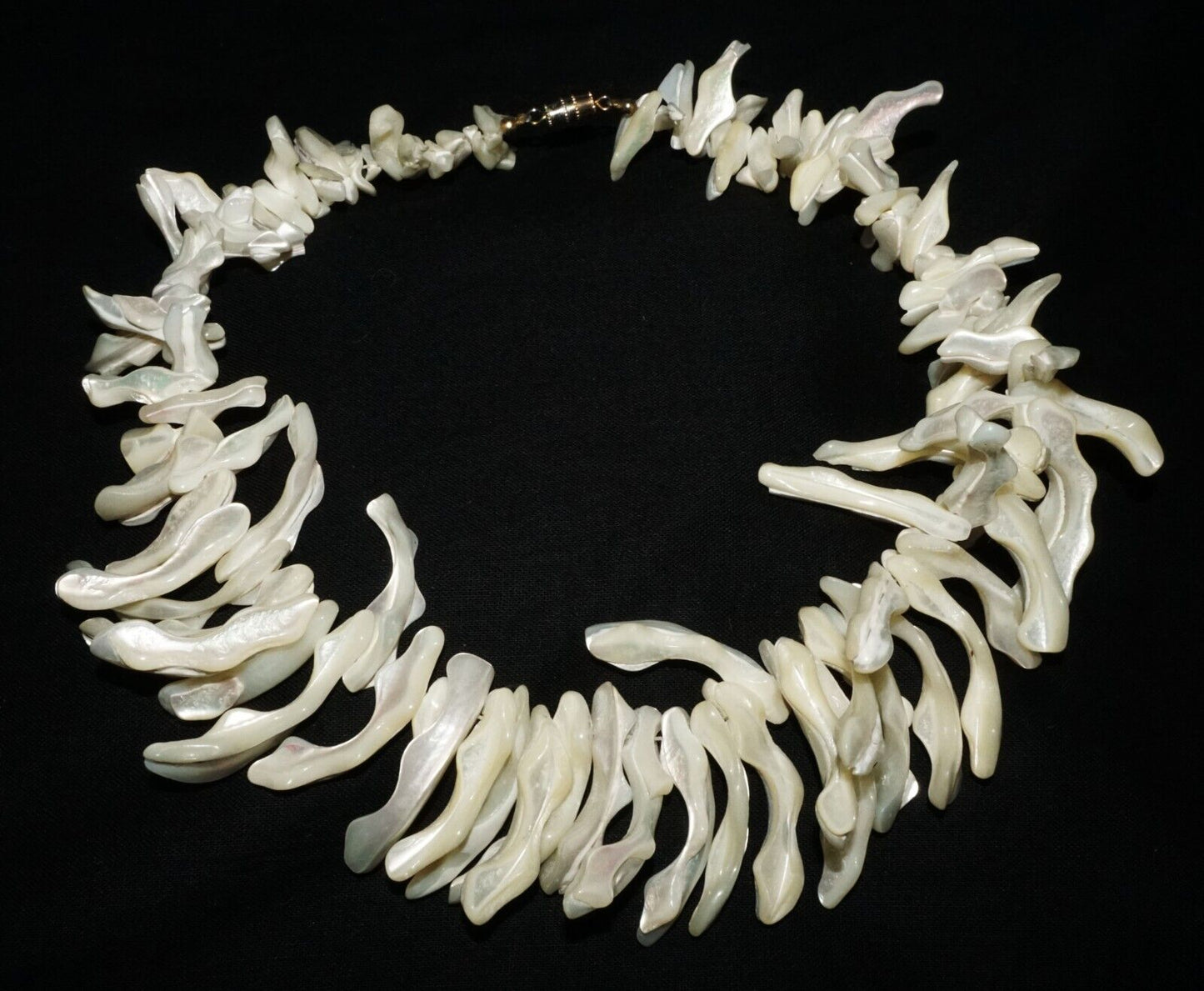 Vintage Chopped Shell or Mother of Pearl Abstract Bead Necklace w. Clasp (ShI)