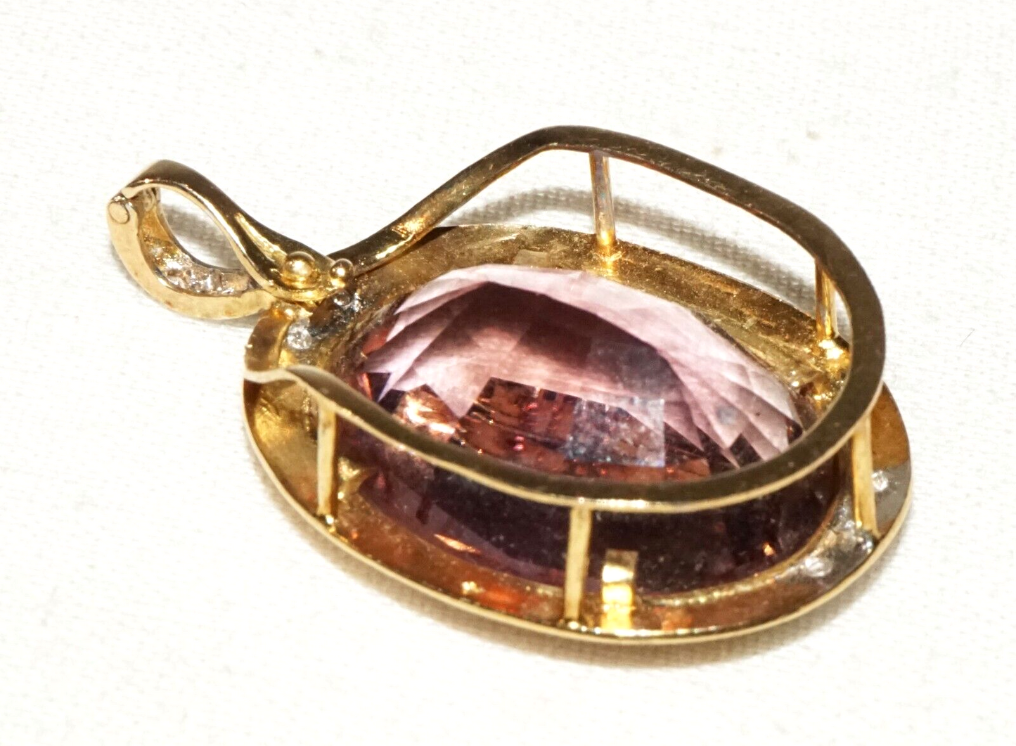 Vintage 14k Yellow Pendant set w. 1x Reddish Purple Amethyst Gemstone (GoB)#18d