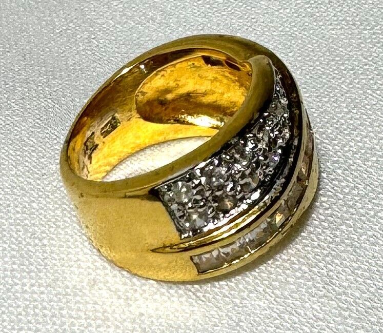 Y Gold Plated Sterling Ring w Synthetic Diamond Accents Size 5.75 (KiL)7