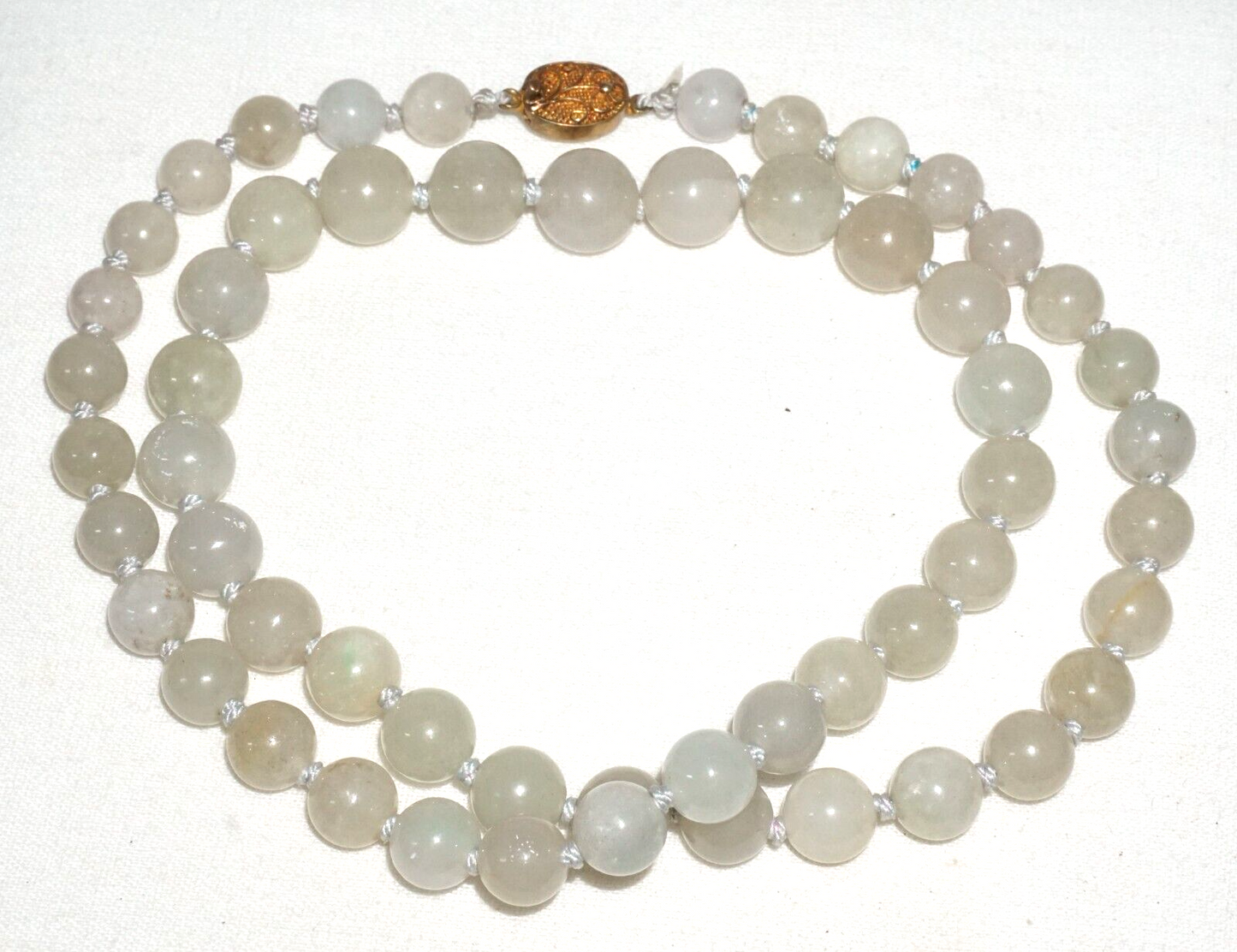 Vintage Chinese Grey Green Jadeite Jade Bead necklace w. Silver Clasp (---)#1