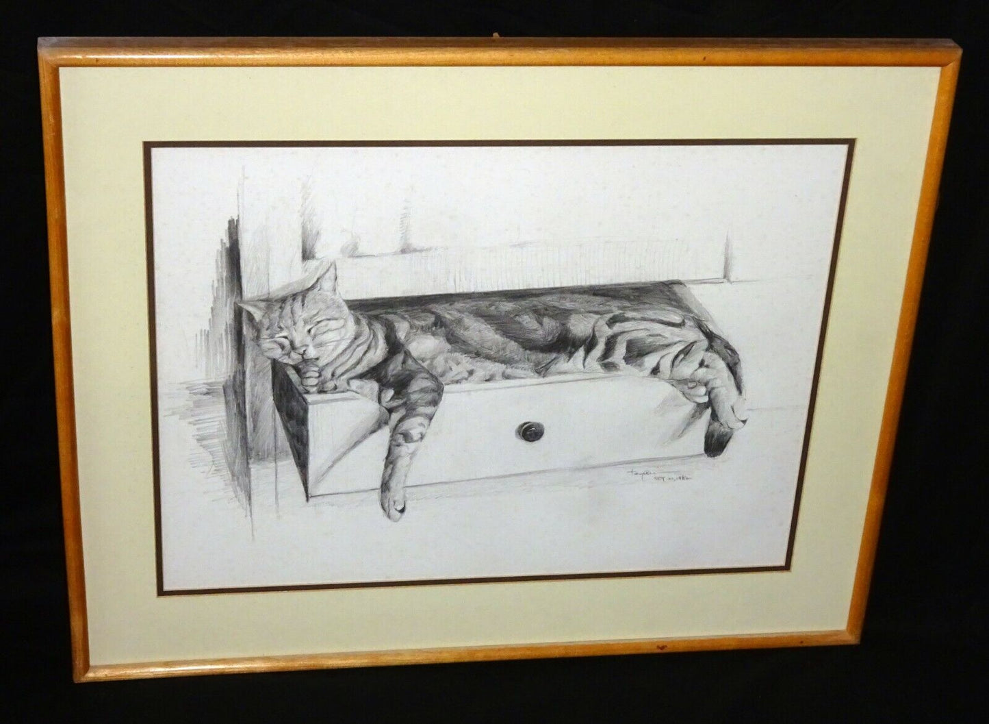 1982 Hawaii Pencil Drawing Kitty Cat in a Drawer Hiroshi Tagami (1929-2014)(ZiK)