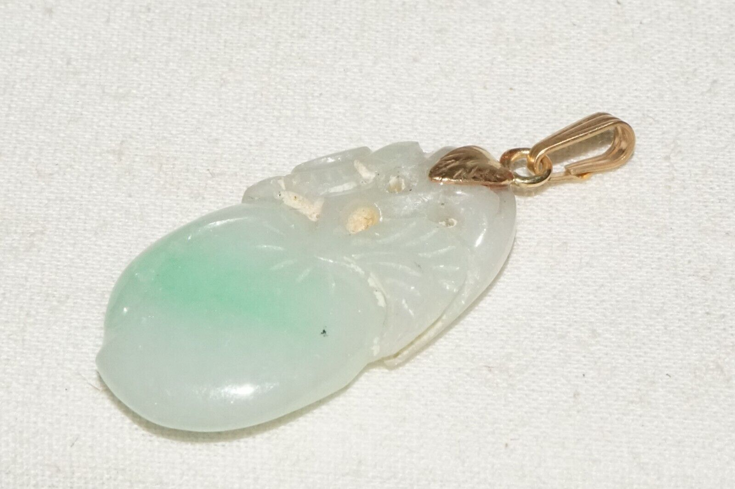 Vintage Chinese White & Apple Green Jadeite Jade Peach Motif Pendant (InS)L6