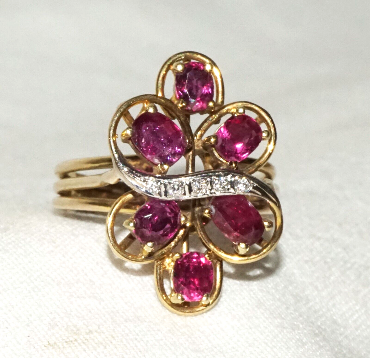 Vintage 14k Yellow Gold Ring Sz.7.5 set w. 6x Rubies & 5x Diamonds (GoB) #5