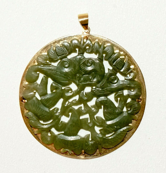 Vintage 14k Yellow Gold Pierced Green Floral & Bat Motif Jade Pendant (TaE) #40