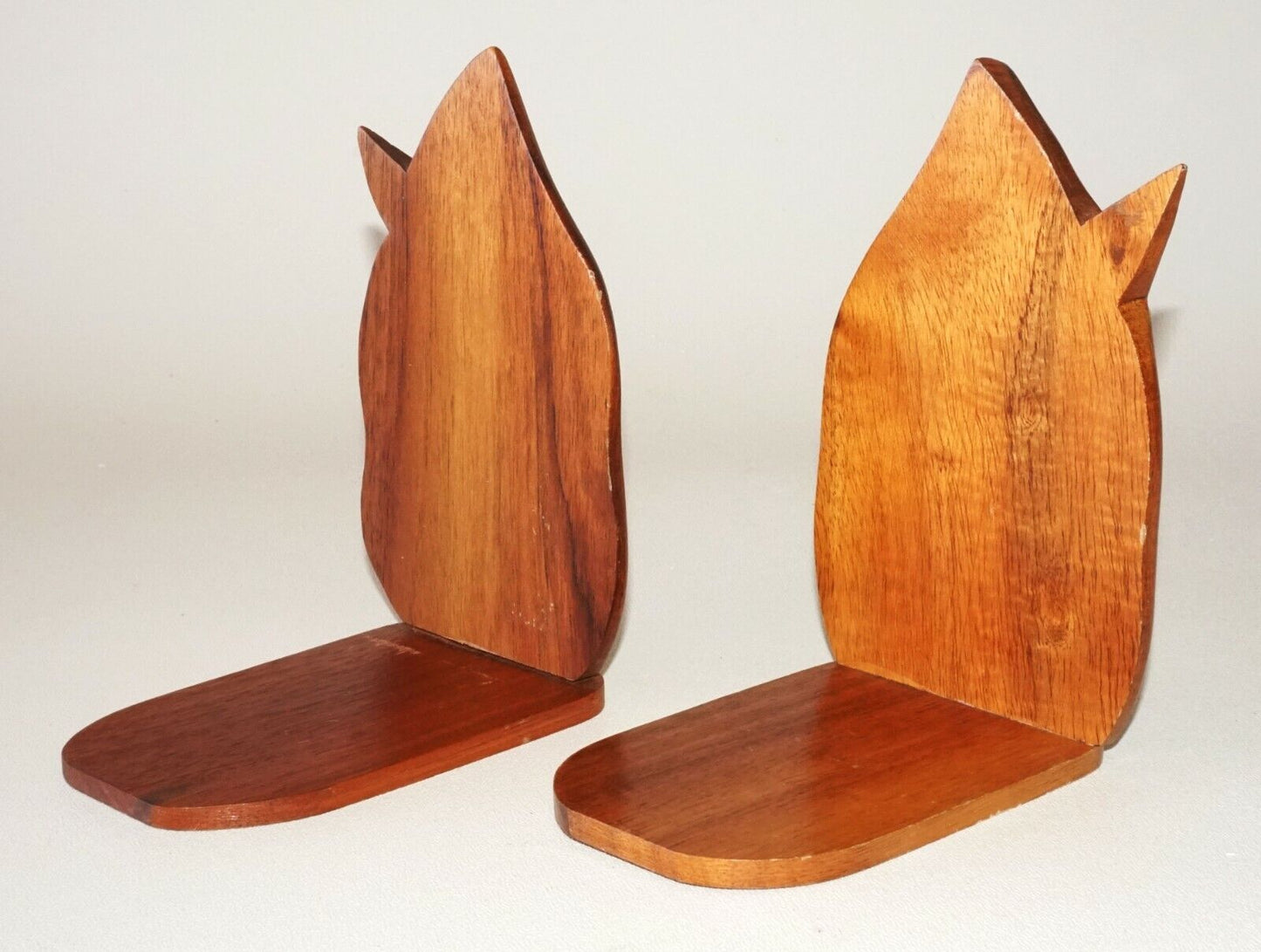 1940s Art Deco Hawaii Koa Wood "Anthurium" Motif Bookends (GoD)