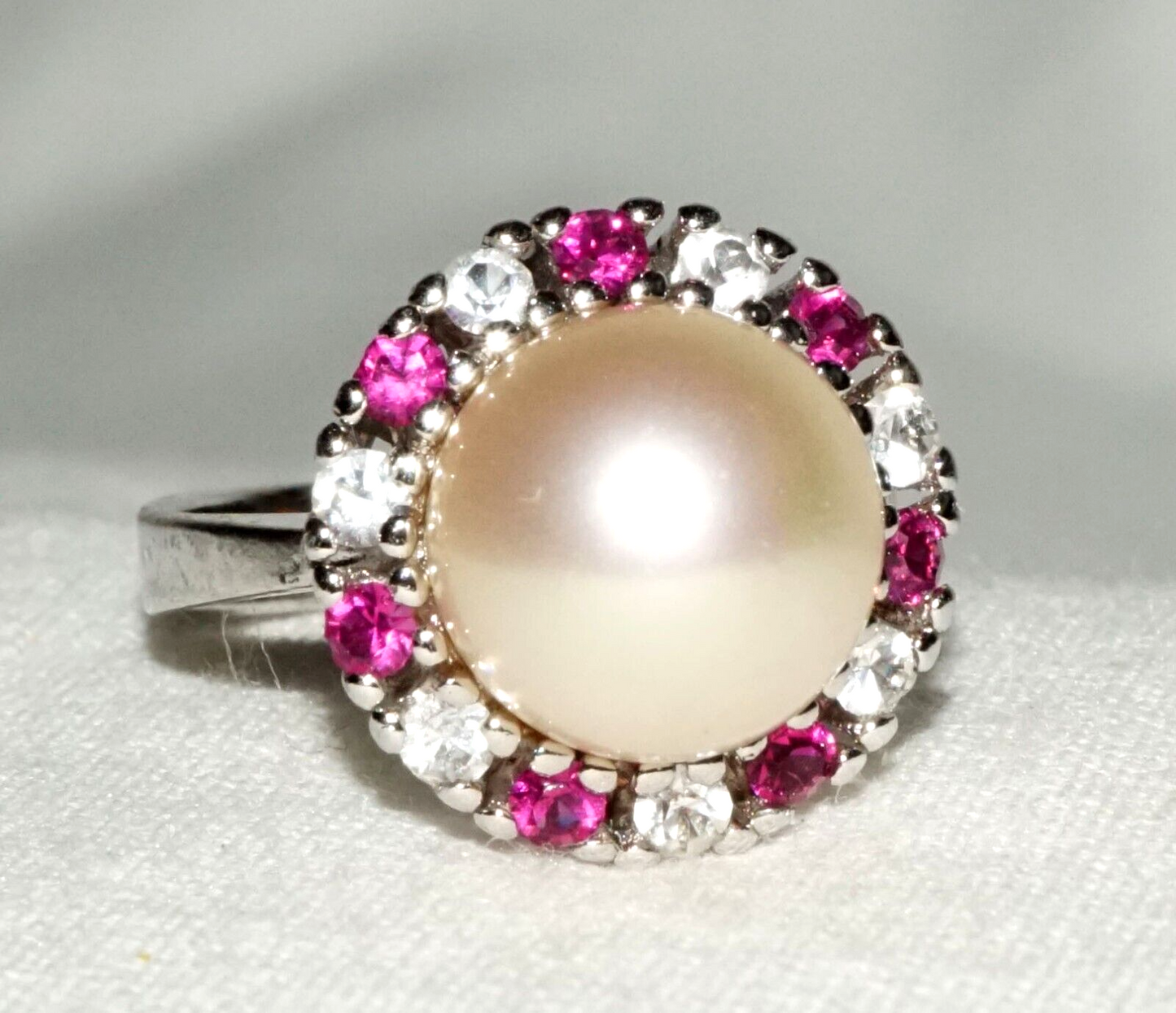 Vintage Sterling Silver Ring Sz. 5.25 w. Faux Pearl & Synthetic Stones (KoS) L17