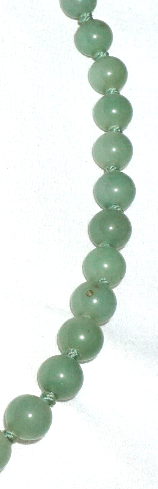 Vintage Chinese Celadon Green Jadeite Jade Bead Necklace w. Silver Clasp (---)