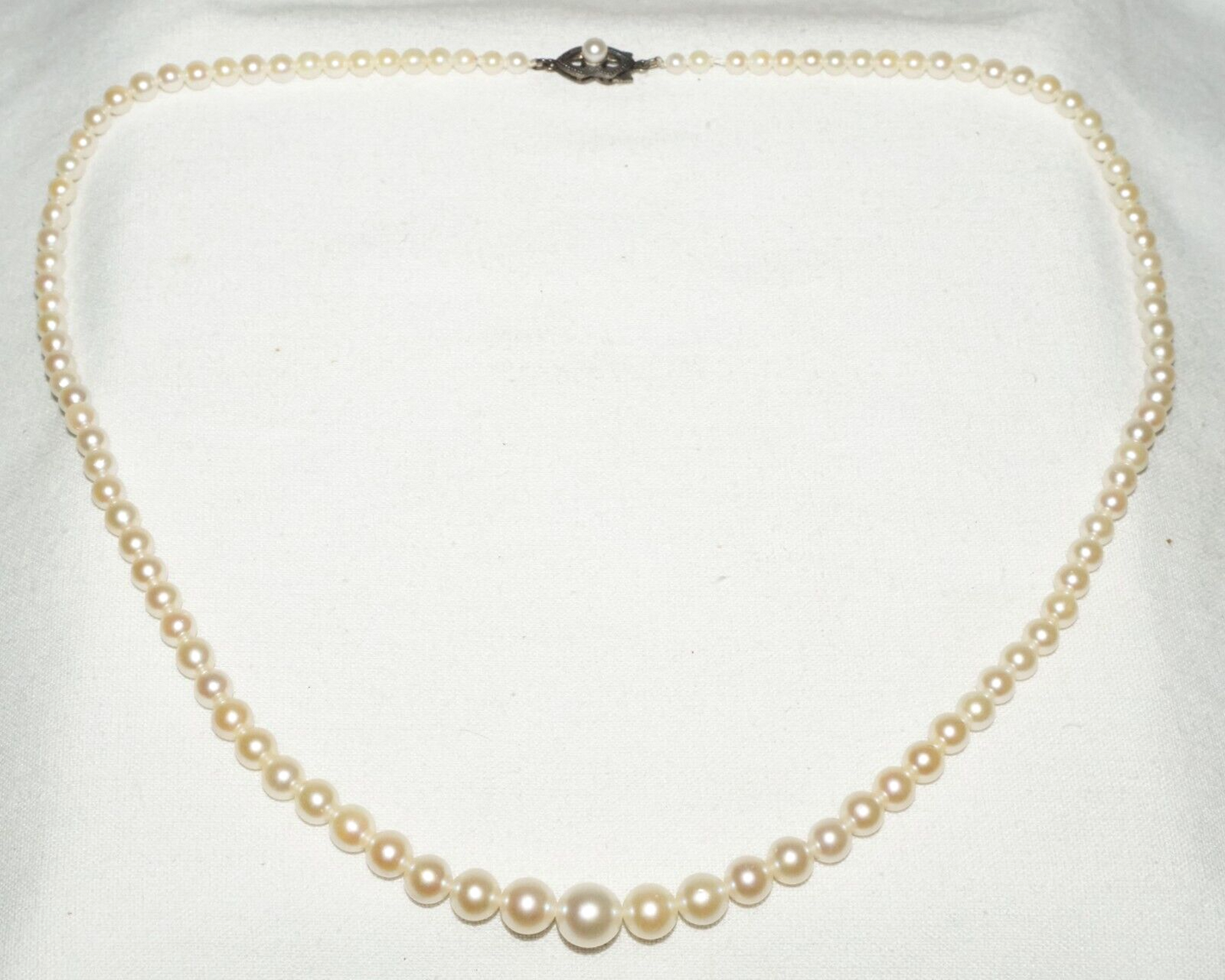 Vintage Graduated Pearl Necklace 18" w. Unmarked Silver & Pearl Clasp (KoS) L15