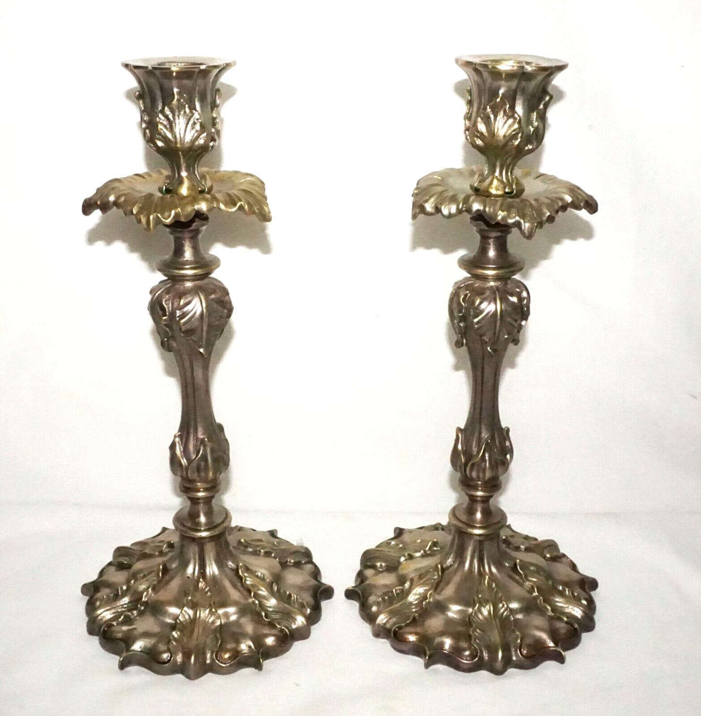 Pair US Silver Plated Heavy Candelabra w. Acanthus Leaves Motif unsigned (UVi)