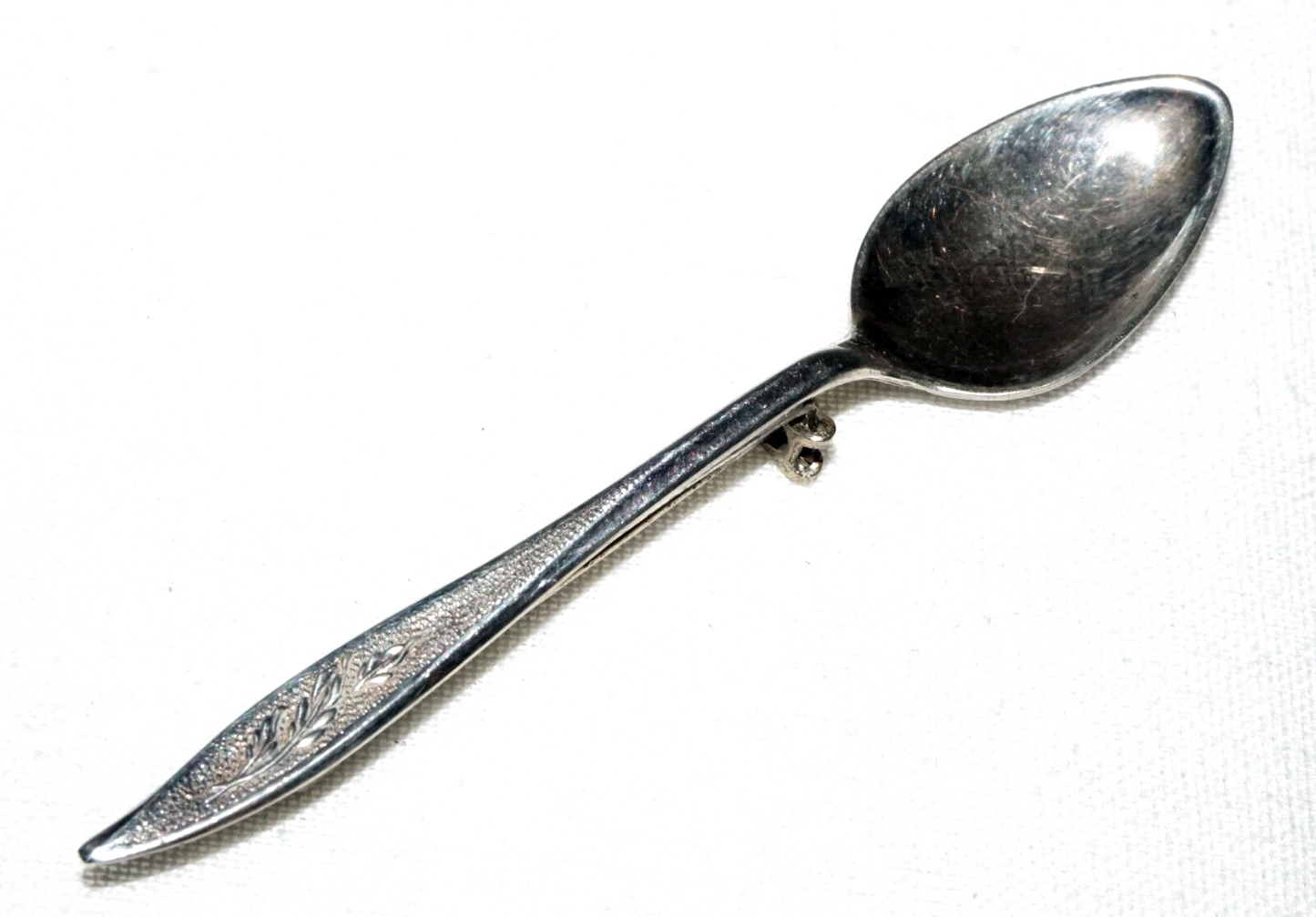 Vintage US Sterling Silver Mini Spoon set as a Brooch Pin (PiC)