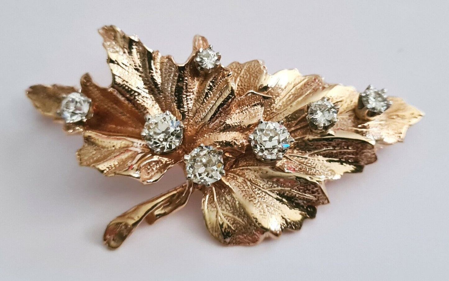 Vintage 18k Yellow Gold Leaf Brooch Pendant 7x Diamonds approx. 4.5ct. (TaE)