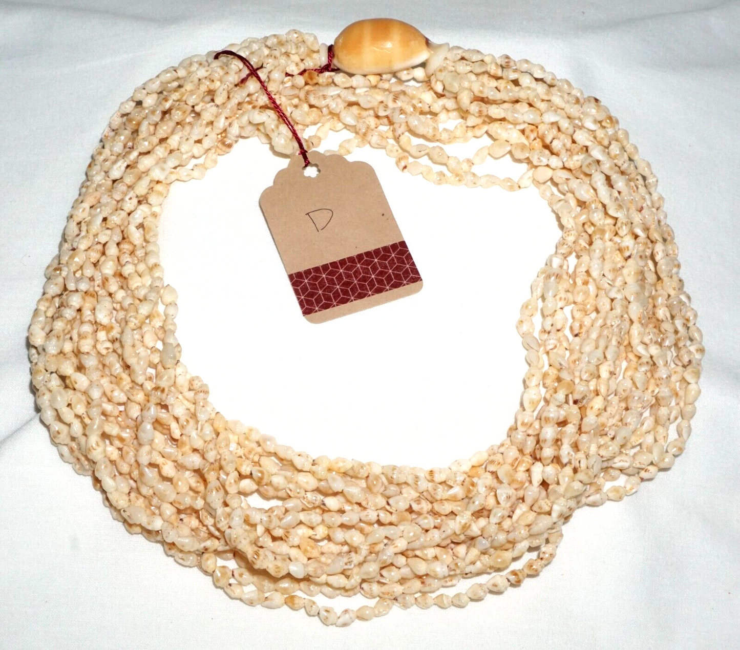 Vintage Hawaii 10x Single Strand Niihau Shell Necklace w. Cowry Clasp (KiA)D