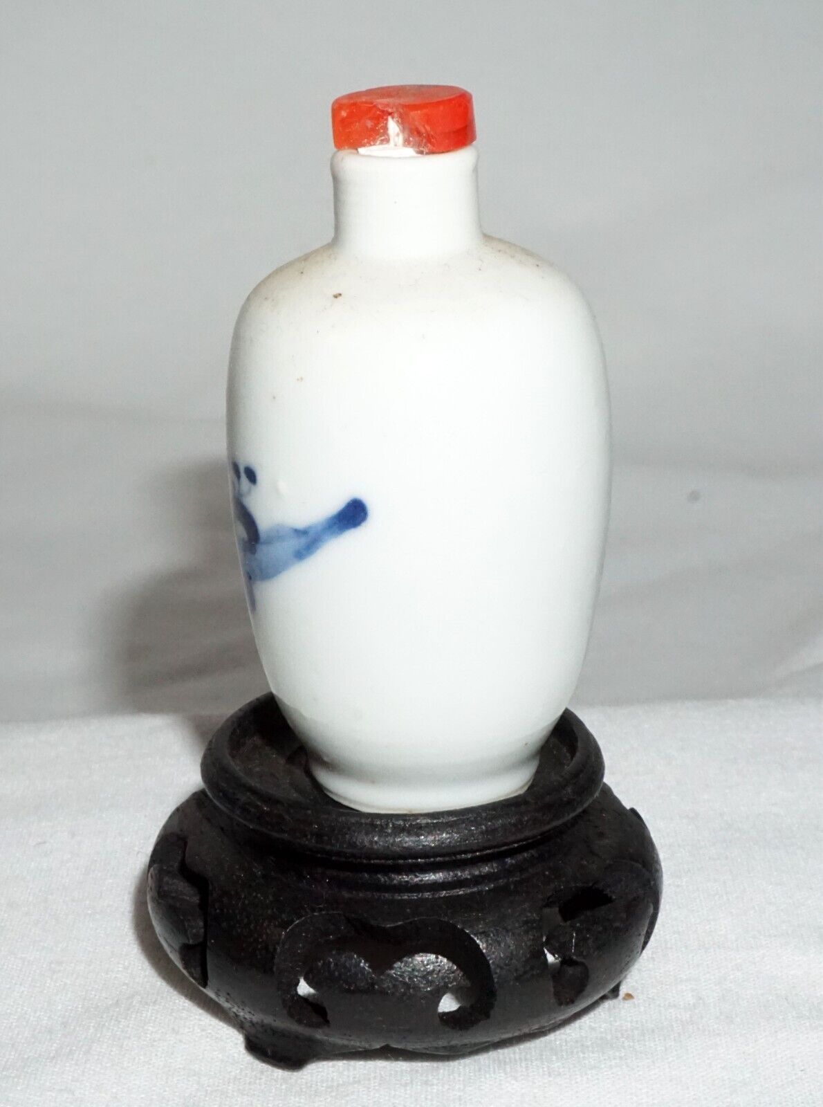 Vintage Chinese B&W Porcelain Snuff Bottle w. Figure in Landscape Motif (LLA)