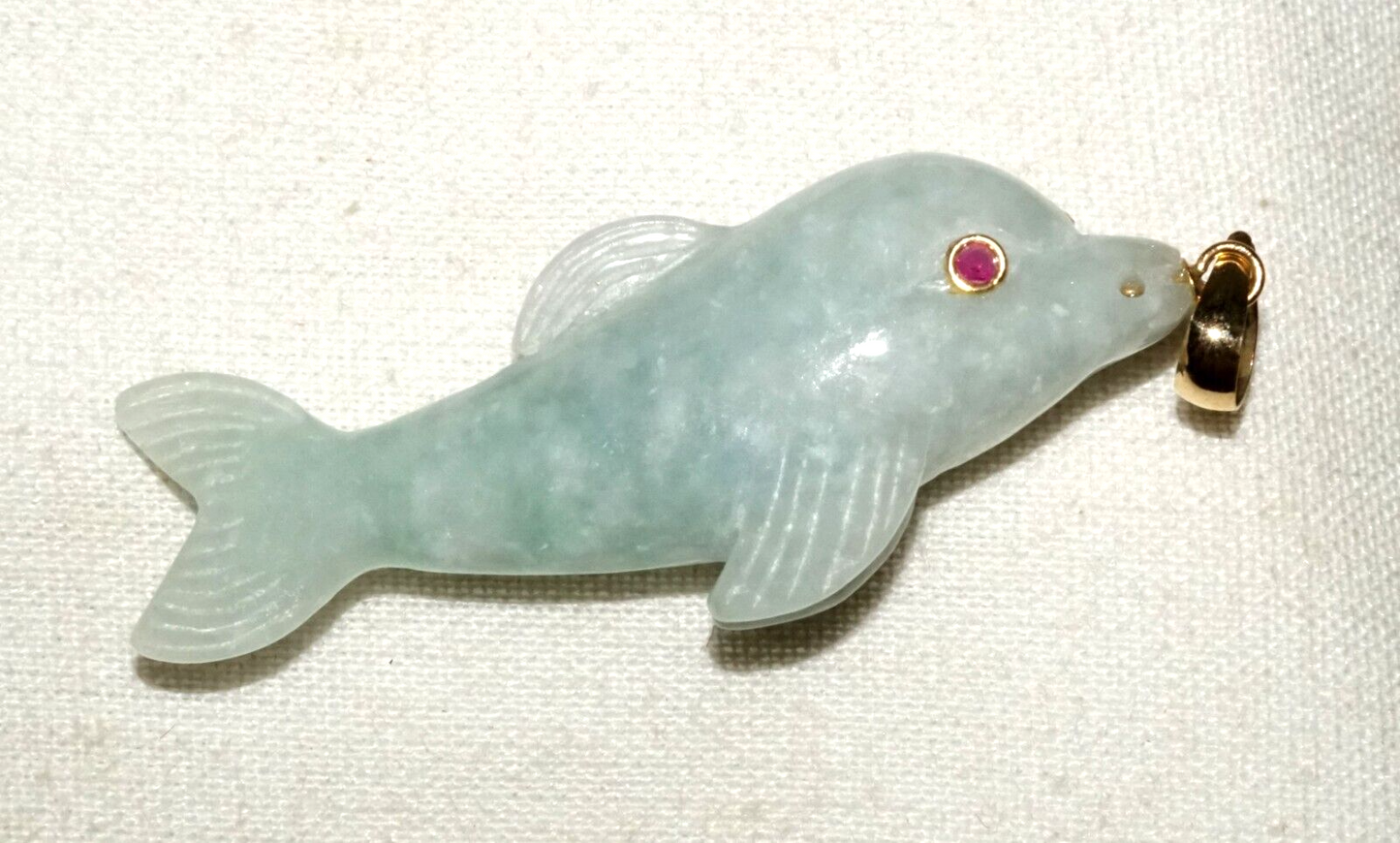 Vintage Chinese 14k Yellow Gold Jadeite Jade Dolphin Pendant w. Ruby Eyes (KiL)