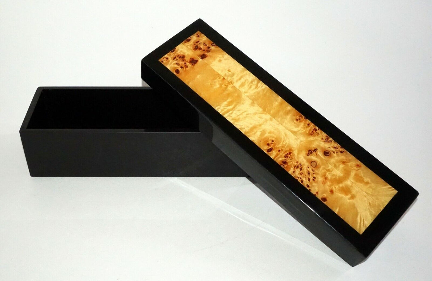 Vintage Japanese Black Lacquer Covered Box w. Honey Burl Inlaid Accent (CWo)