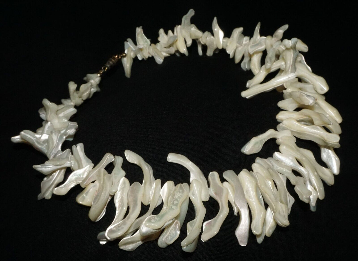 Vintage Chopped Shell or Mother of Pearl Abstract Bead Necklace w. Clasp (ShI)