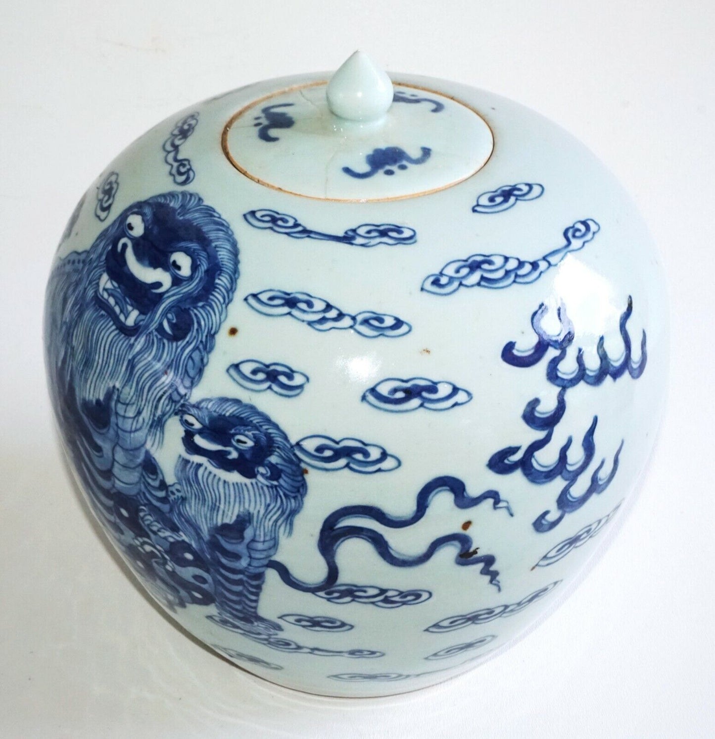 1900 Chinese Ginger Jar w. Blue & White Lion Dog & Stylized Cloud Motifs (AHB)