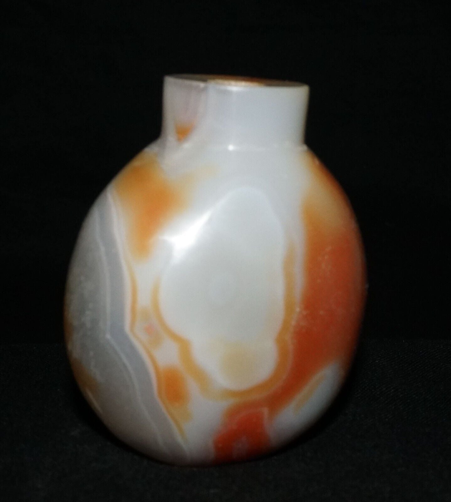 Vintage Chinese Grey & Red Agate Carved Snuff Bottle (LeS) G17