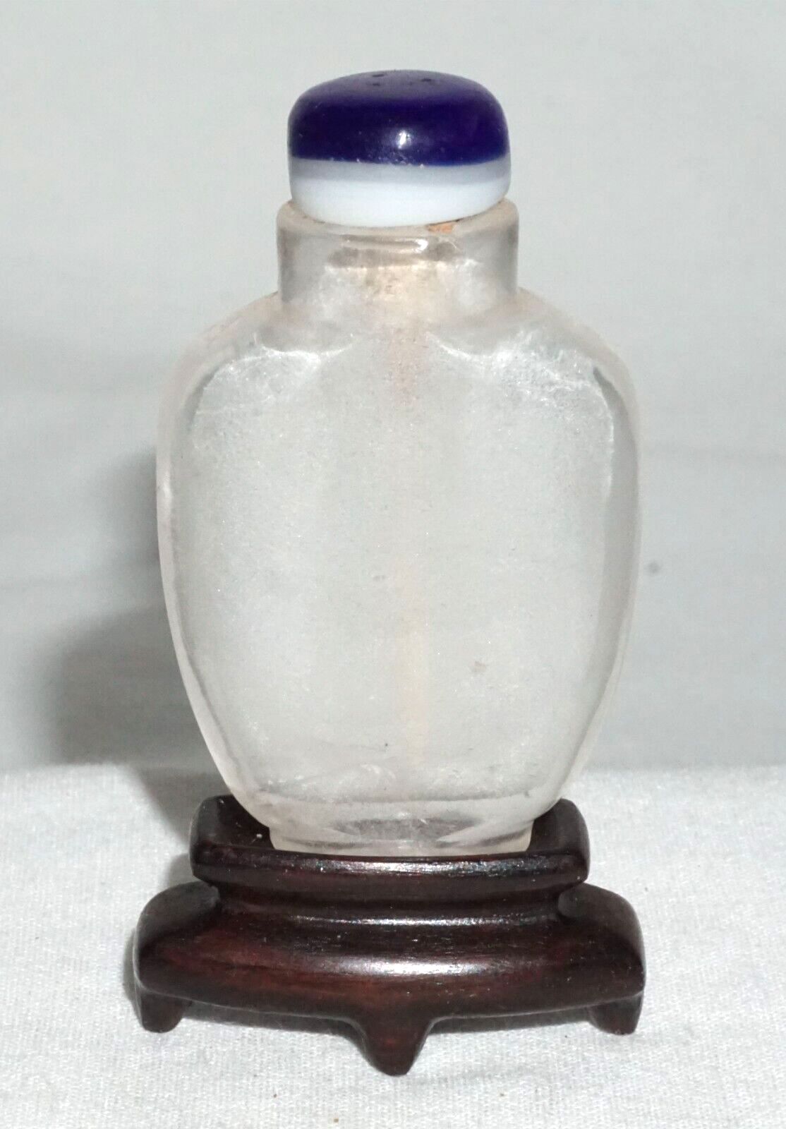 Vintage Chinese Quartz Crystal Carved Snuff Bottle w. Glass Stopper (LLA)