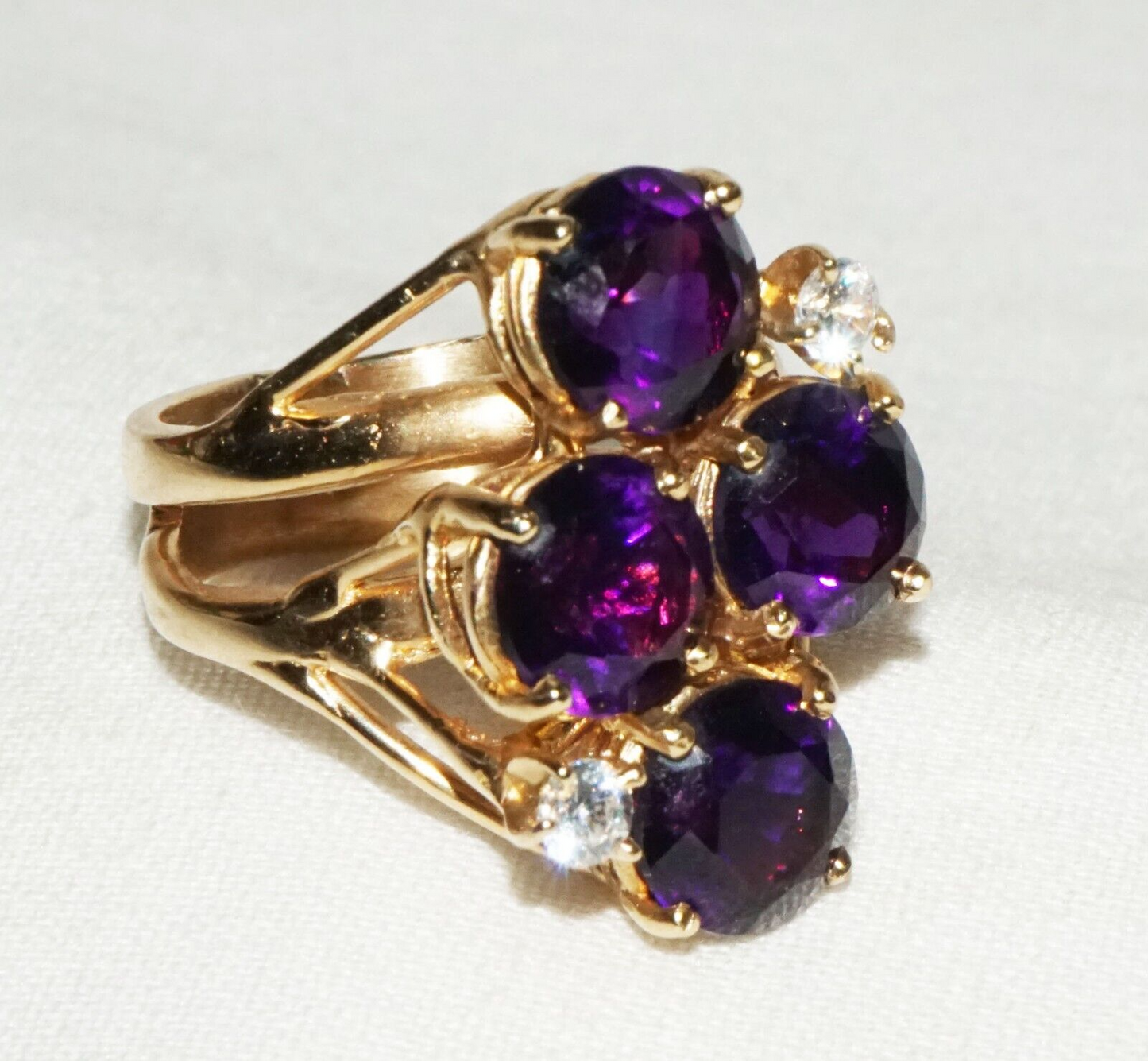 Vintage 14k Yellow Gold Ring Sz.7 w. 4x Amethysts & 2x Cubic Zirconia (GoB) #18a