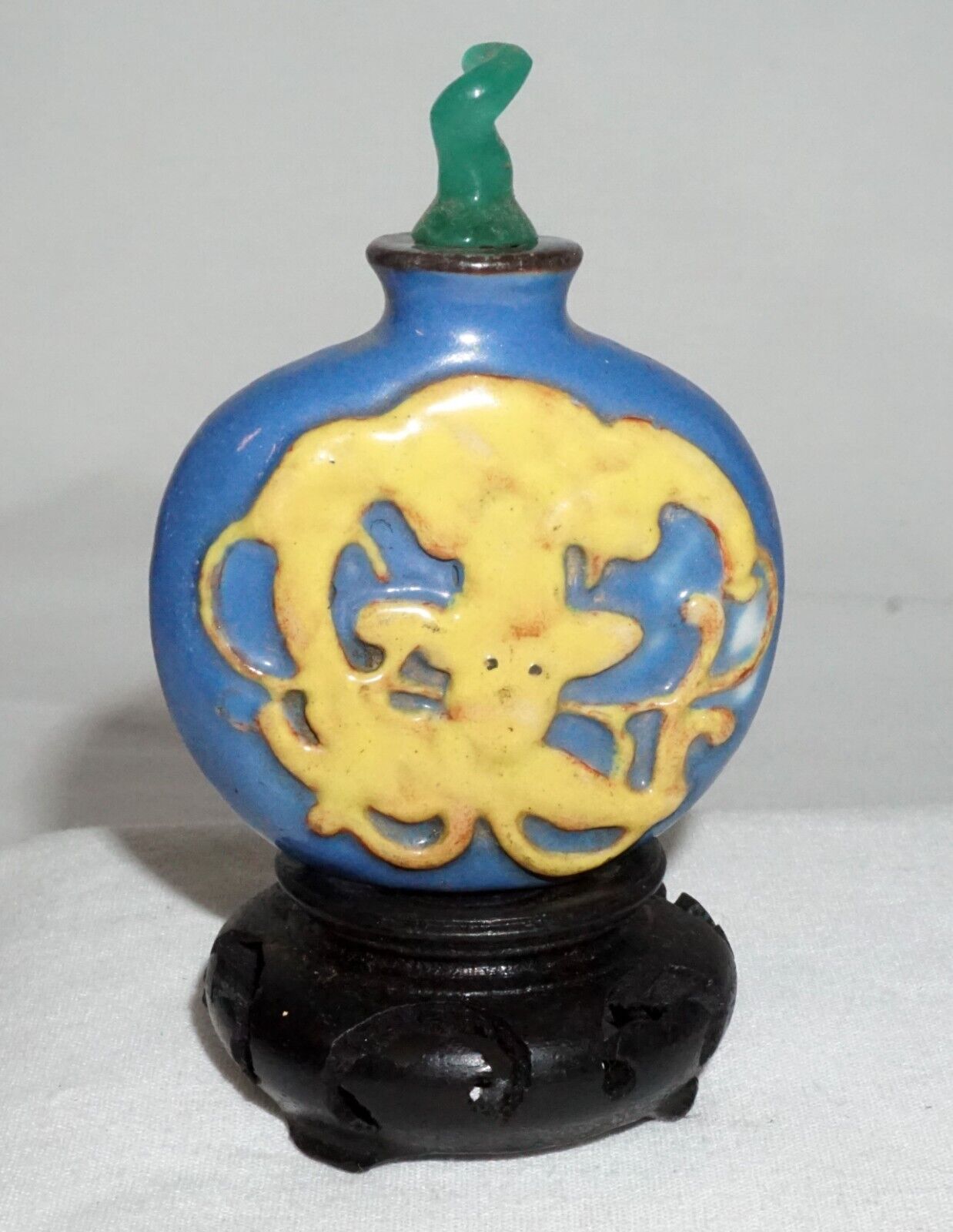 Vintage Chinese Blue Ground Porcelain Relief Dragon Motif Snuff Bottle (LLA) IC