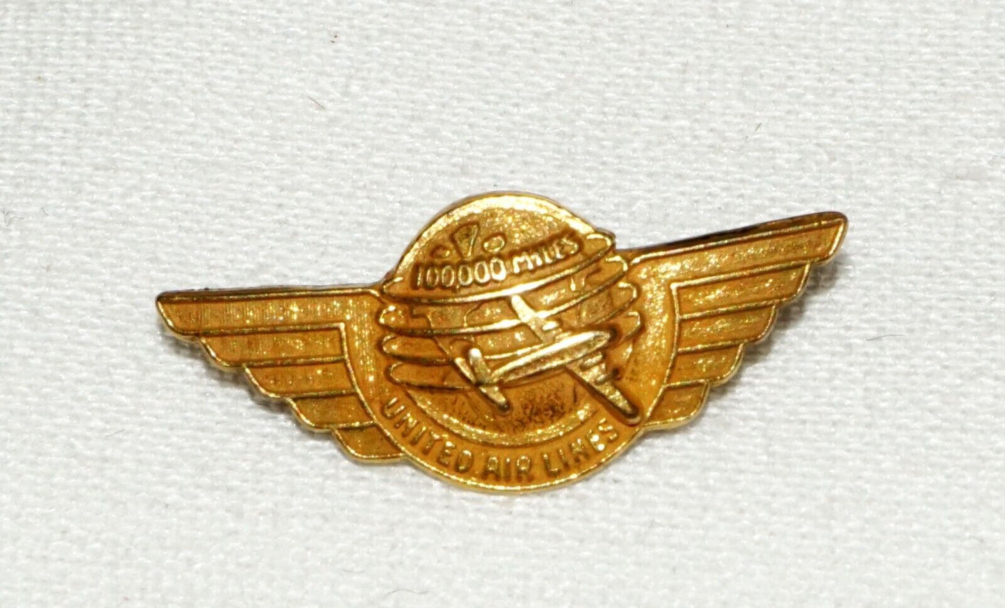 Vintage US 10K Gold Plated 100,000 Mile Pin from United Airlines (ChR)