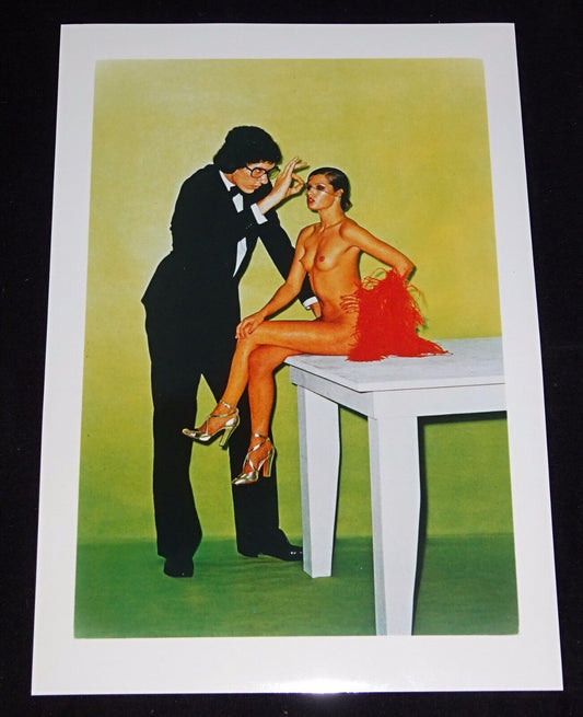 1974 German/ French Color Photo "Giant & Nude" by Helmut Newton SYGMA (Yir)