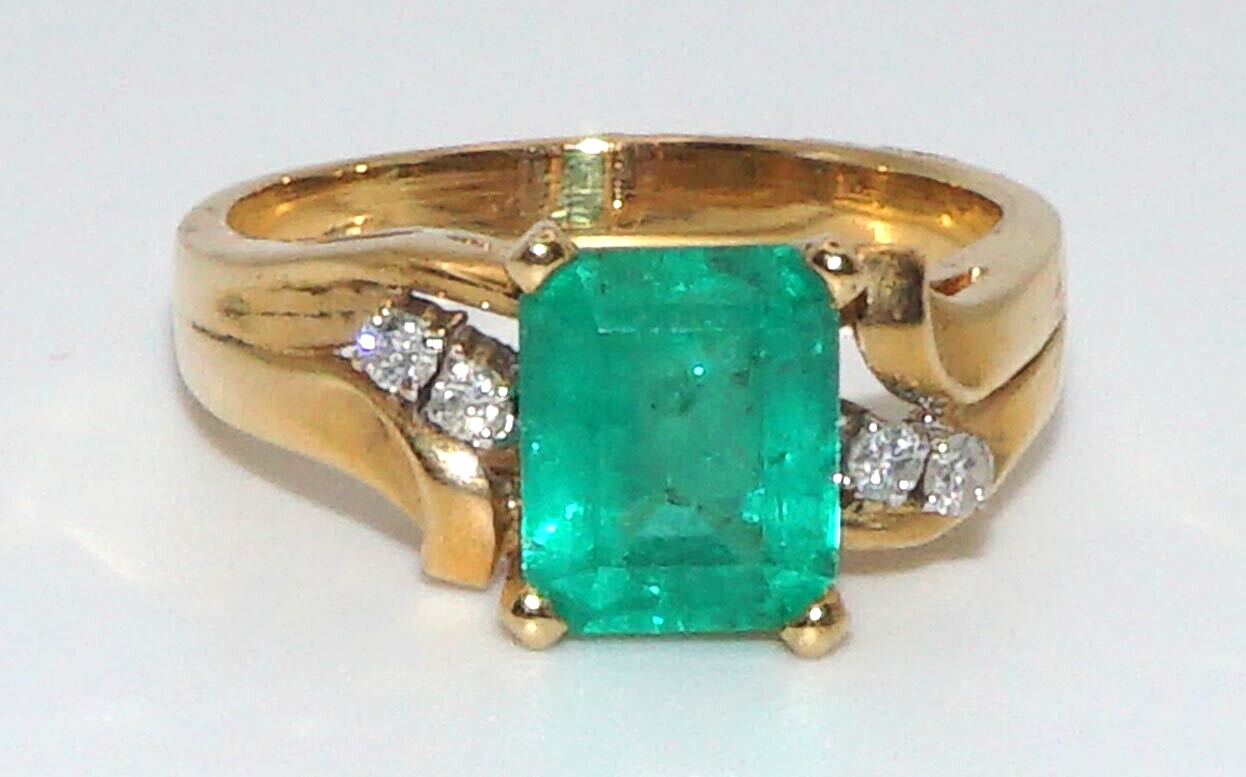 Vintage 18k Yellow Gold Prong Set Emerald & Diamond Ring Sz. 7.25 (ArS)