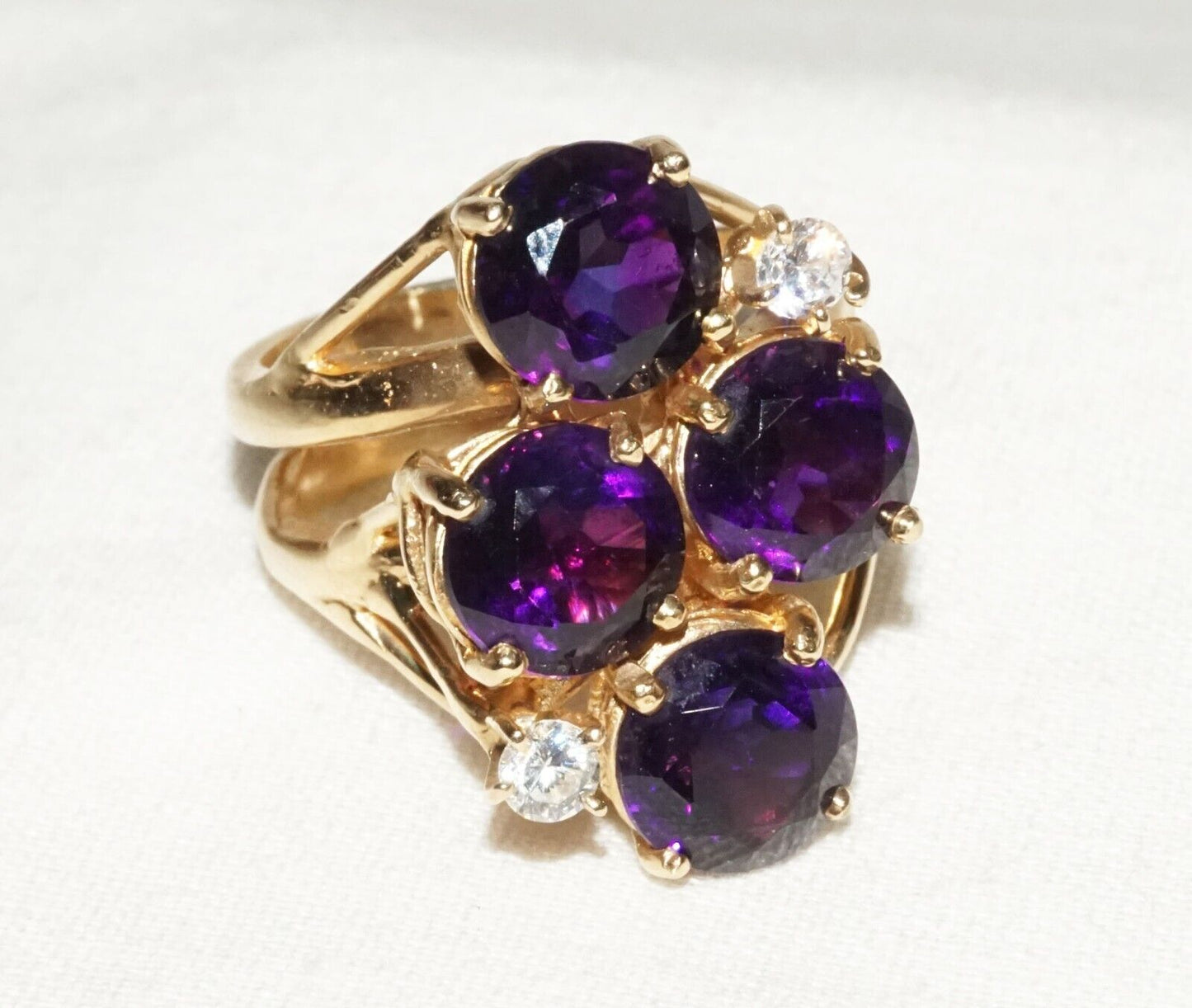 Vintage 14k Yellow Gold Ring Sz.7 w. 4x Amethysts & 2x Cubic Zirconia (GoB) #18a