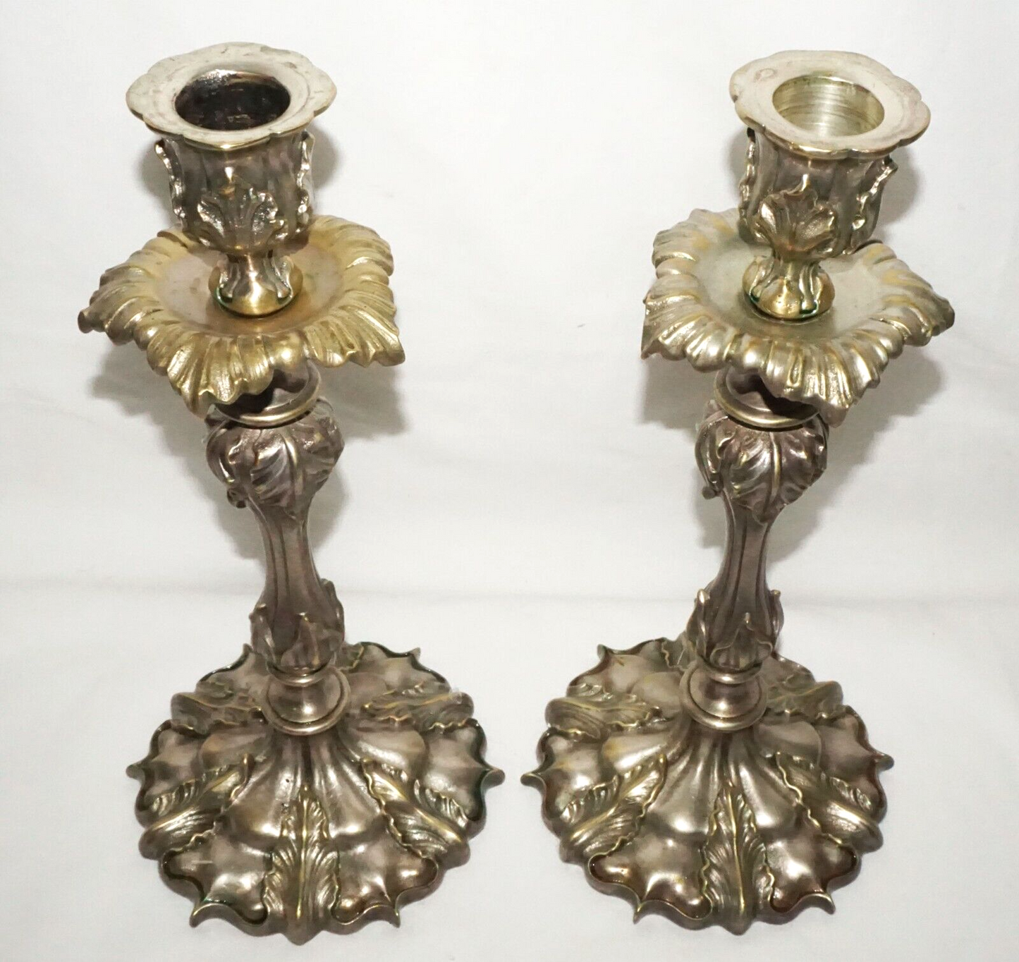Pair US Silver Plated Heavy Candelabra w. Acanthus Leaves Motif unsigned (UVi)