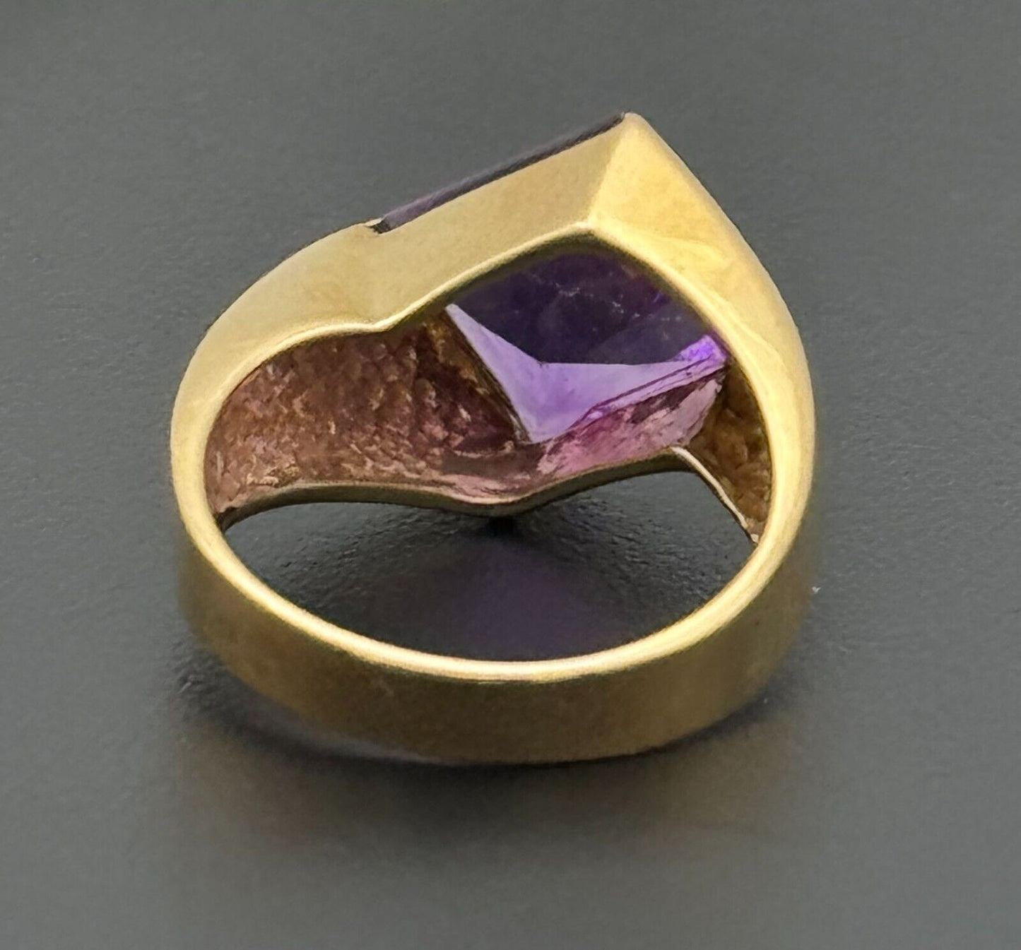 Vintage 14k Y Gold Ring Sz. 6 w Princess Cut Amethyst, Modernist Design (McC)