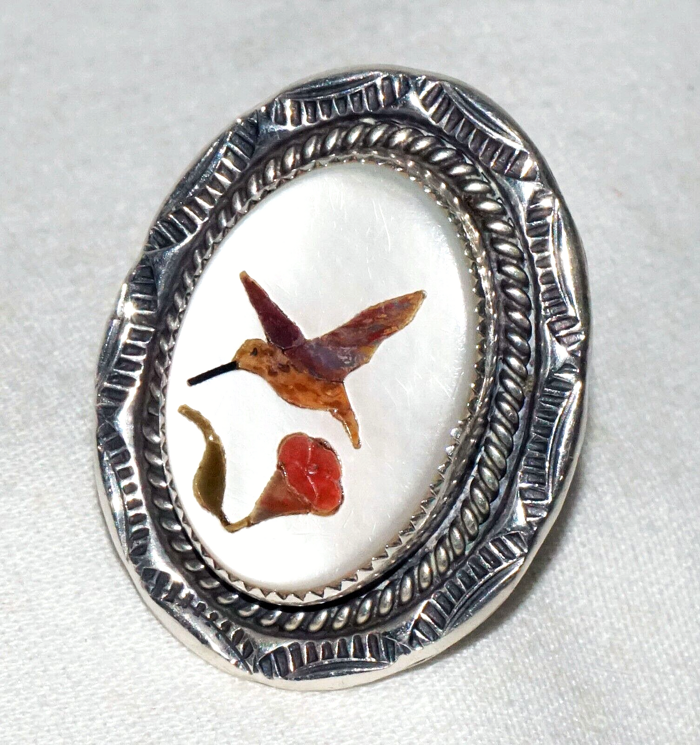 Vintage SW US Silver Ring Sz. 7.75 w MoP & Humming Bird Stone Inlay Motif (BeM)