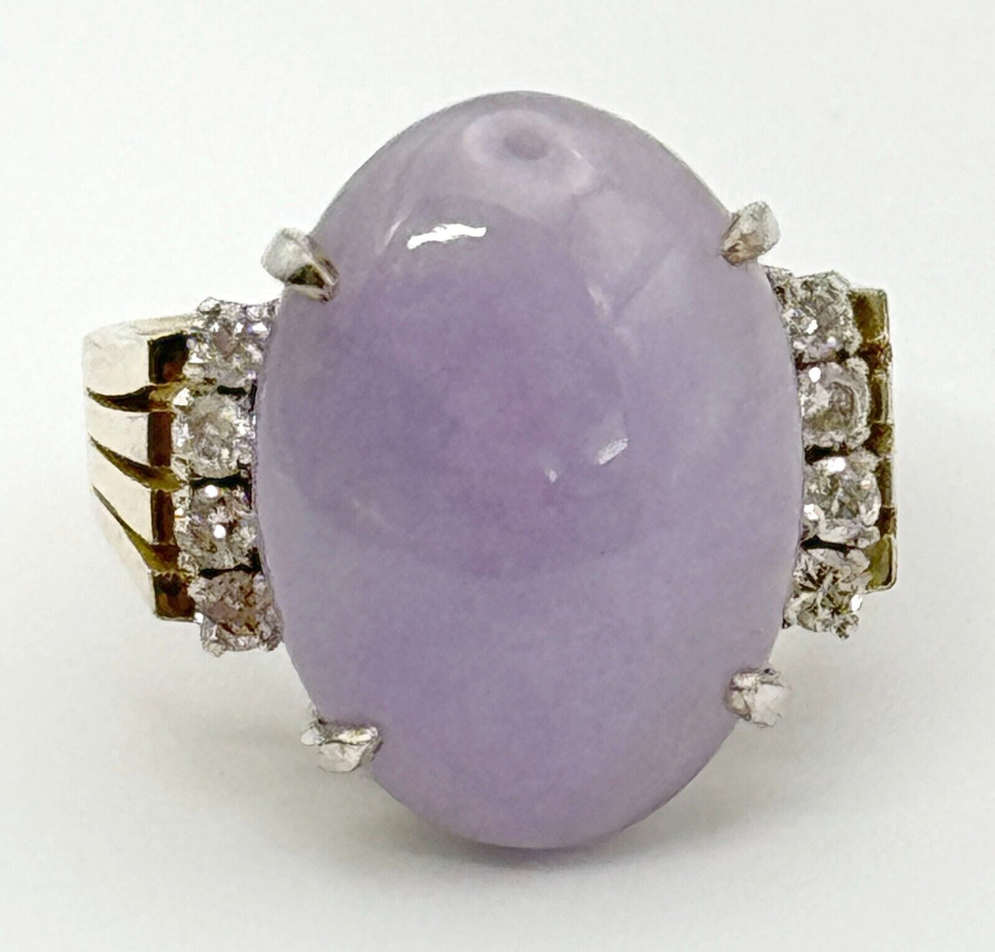 13k Multi-Toned Gold Ring Sz 6 w Lavender Jade & 8 Diamond Accents (MeC)