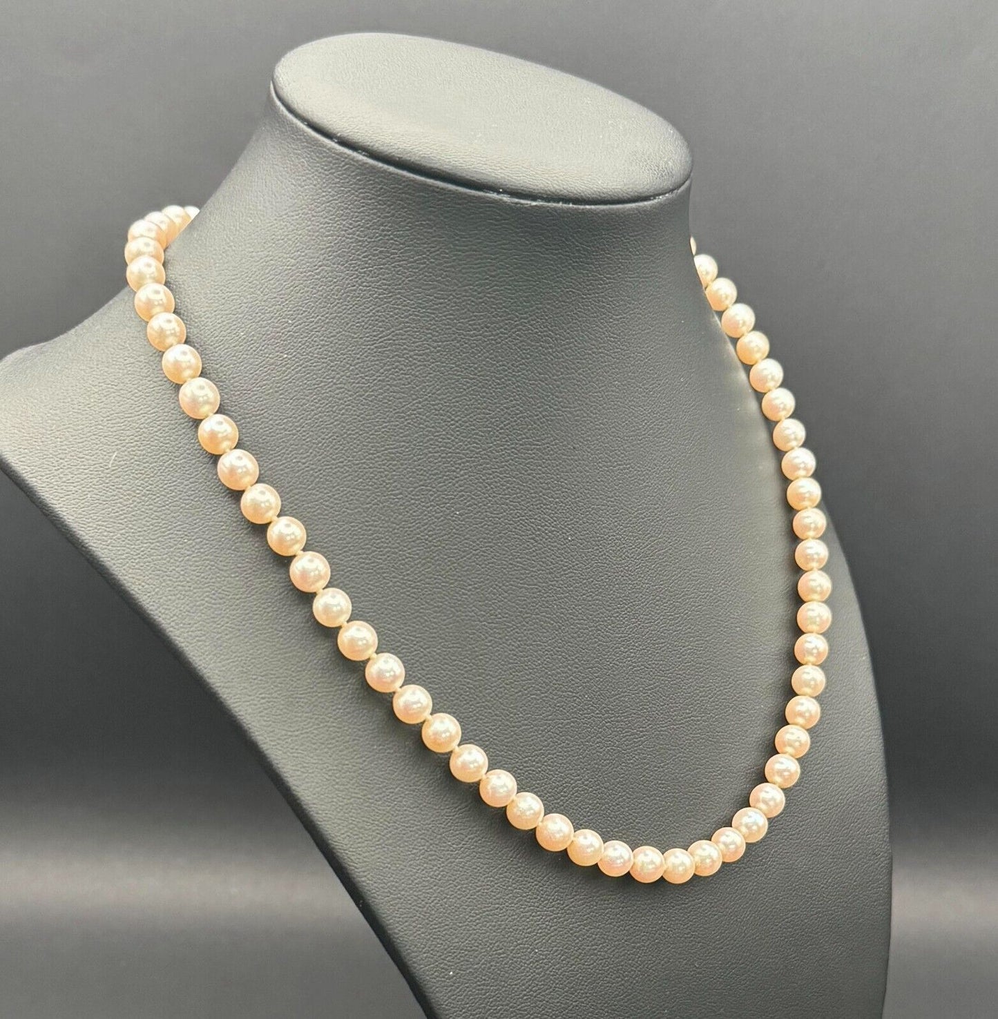 Vtg Single Strand Choker Length Cultured Pearl Necklace 18k WG Clasp 17.5"(ArS)