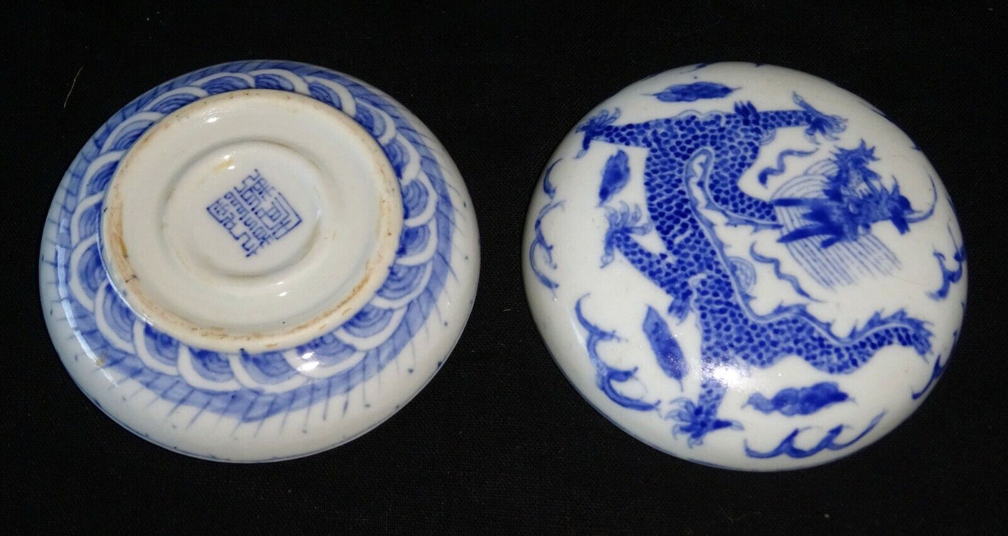 Chinese Covered B&W Seal Paste Box w. Writhing Dragon Motif & Reign Mark (HeN)