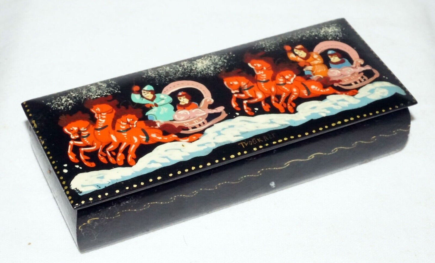 Vintage Russian Lacquer Box Two Horse Drawn Sleighs & Figures signed (AHB)