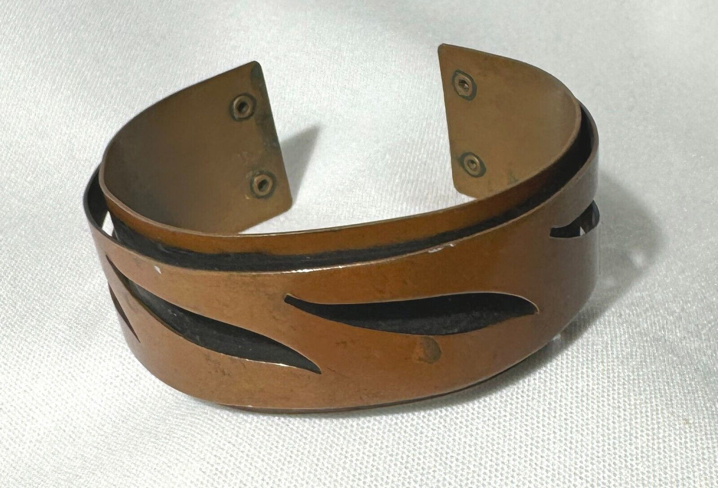 Vintage 7" Copper Cuff Bracelet w Flowing Design (LoC)13