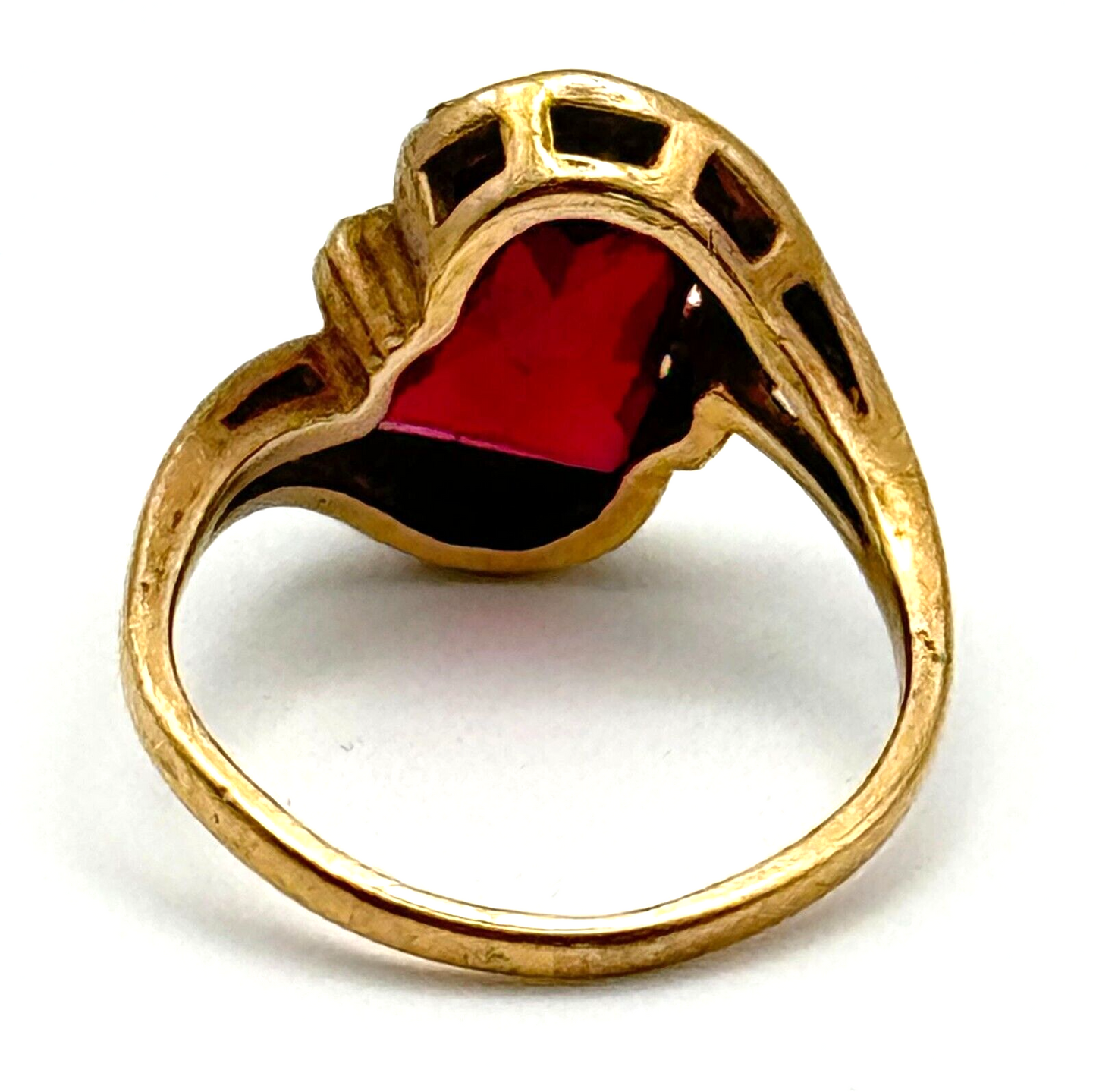 Vintage 10k Yellow Gold Ruby & Diamond Accented Cocktail Ring Sz. 6 1/2 (NeW)