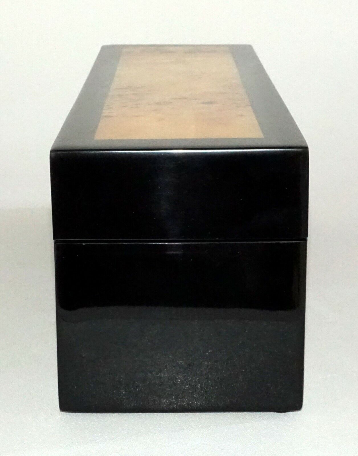 Vintage Japanese Black Lacquer Covered Box w. Honey Burl Inlaid Accent (CWo)