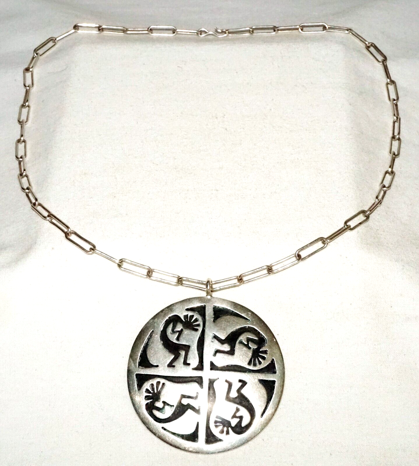 Vtg. S.W. US Sterling Silver Necklace & Pendant Kokopelli & Man in Maze (BeM)