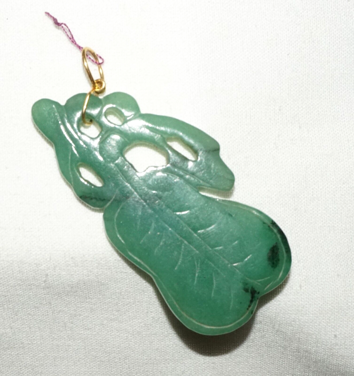 Vintage Chinese Green Jade Leaf Motif Pendant w. 14k Y. Gold Bail (LeS)L20