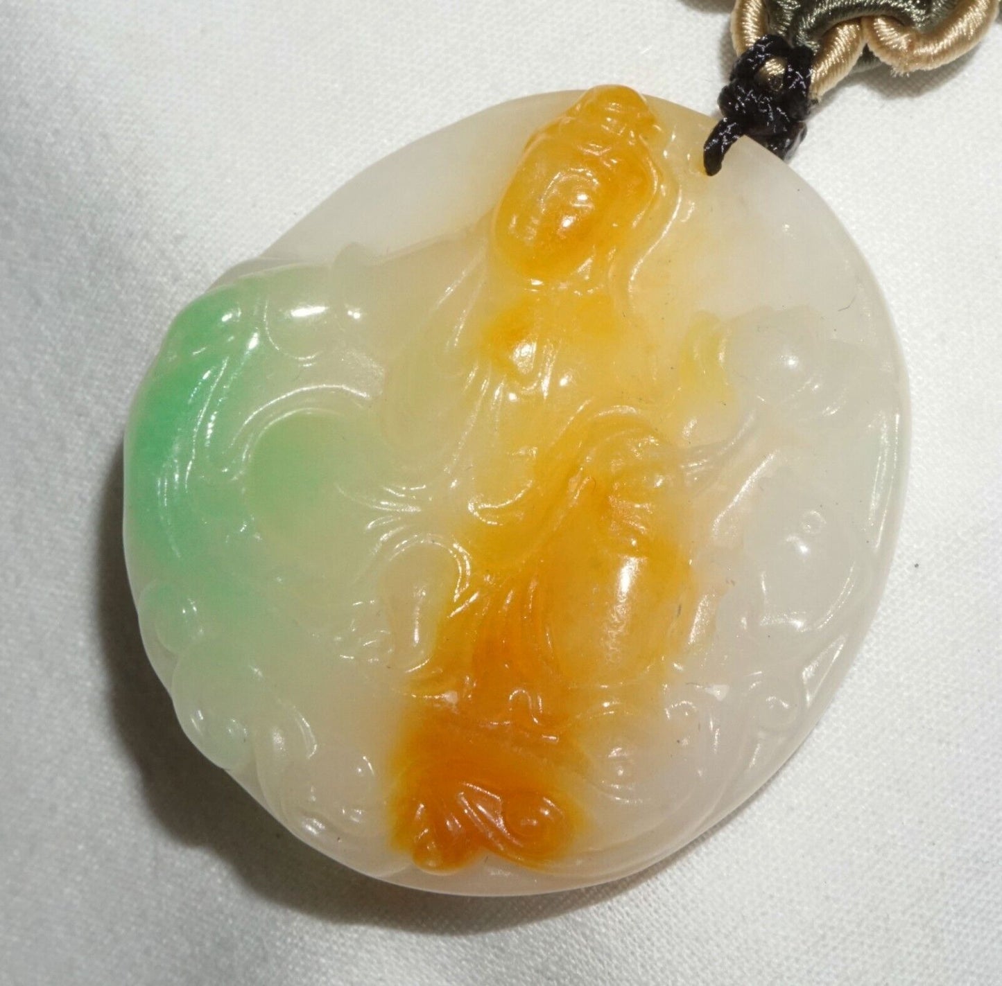 Vintage Chinese Semi Translucent Jadeite Jade Pendant w. Seated Kwan Yin (---)