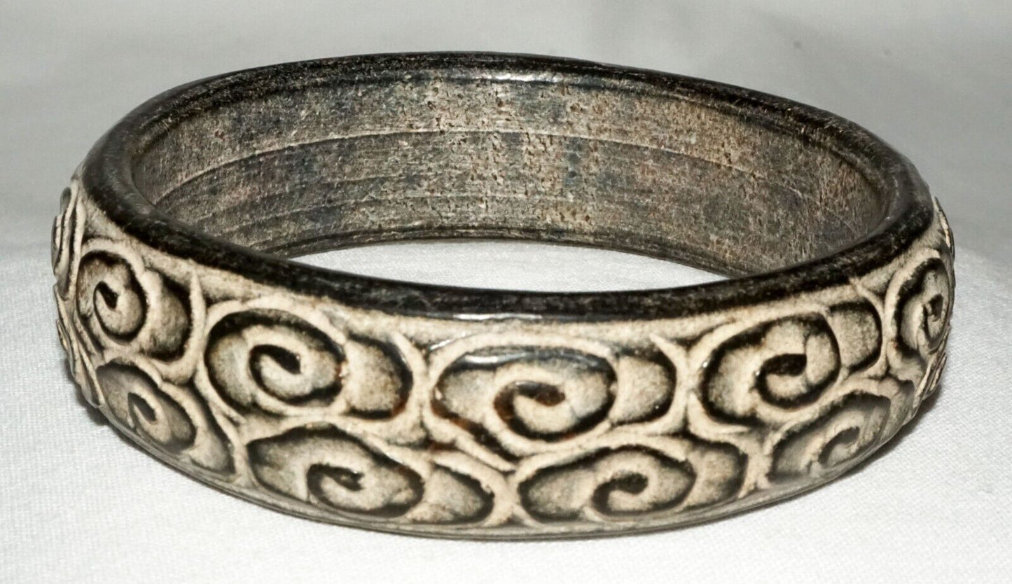 Vtg Chinese Steatite Relief Stylized Cloud Motif Carved Bangle Bracelet (LeS)B50