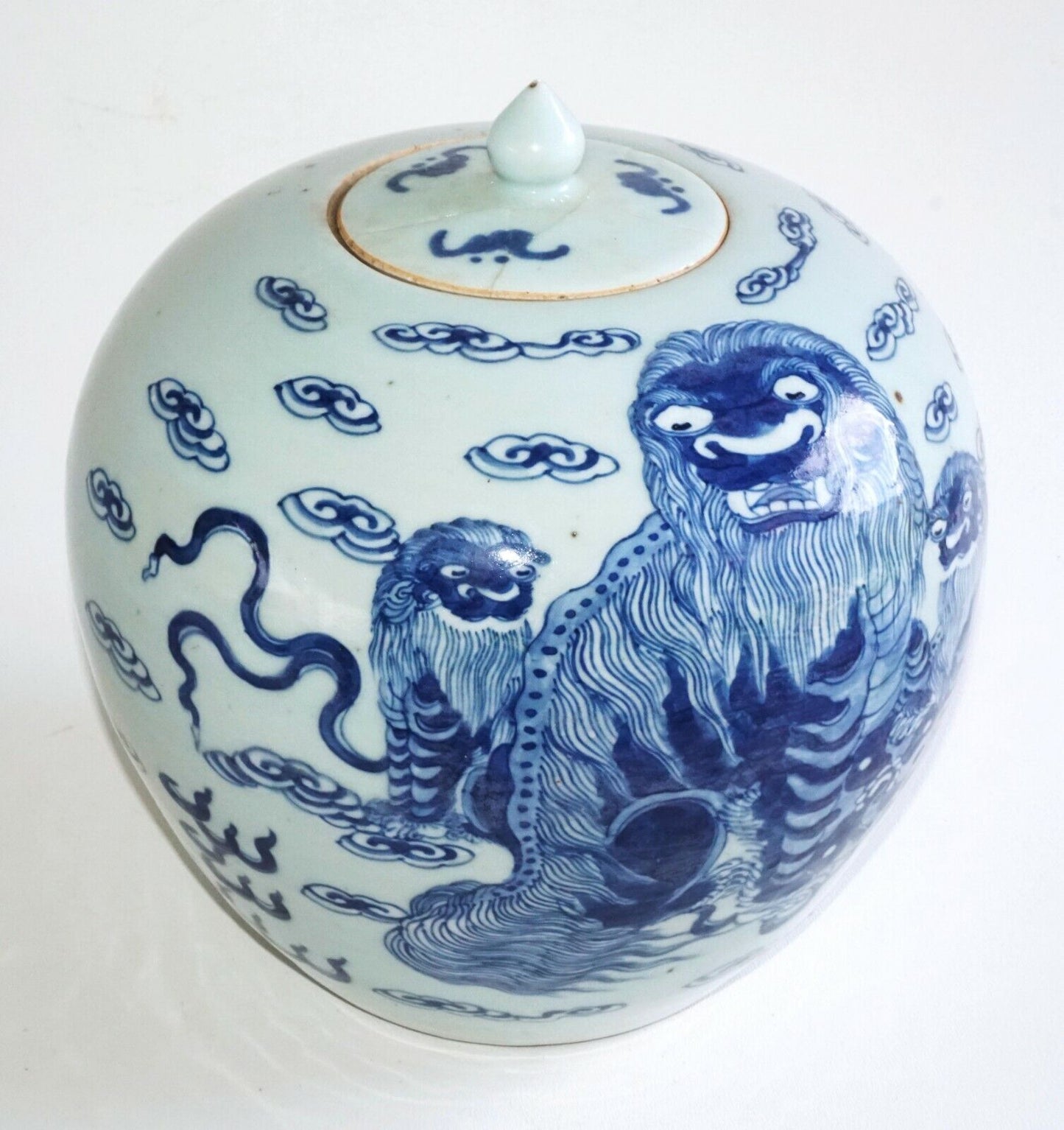 1900 Chinese Ginger Jar w. Blue & White Lion Dog & Stylized Cloud Motifs (AHB)