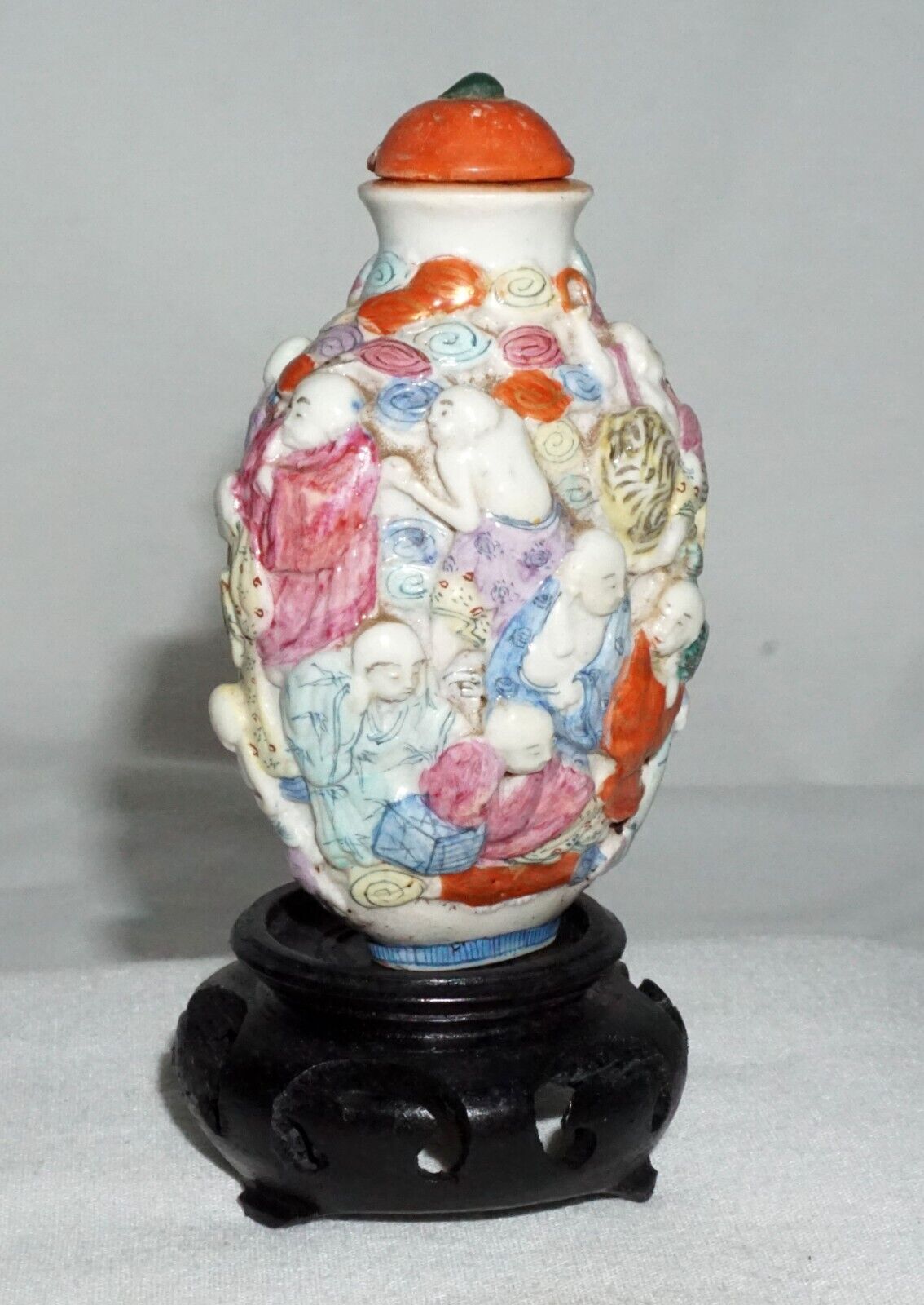 Antique Chinese Relief Snuff Bottle w. Daoist Immortal Motif & Qianlong (LLA) IC