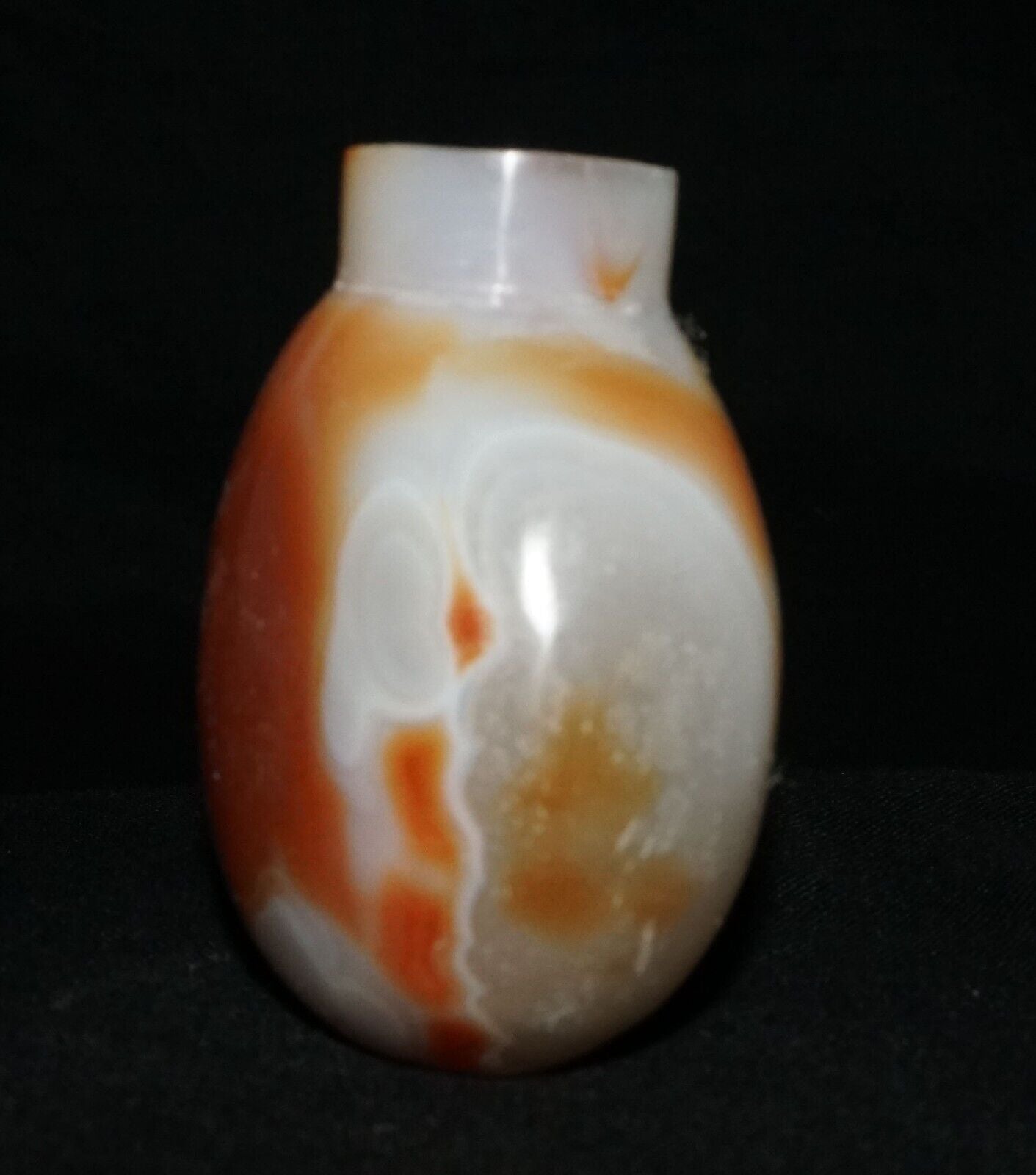 Vintage Chinese Grey & Red Agate Carved Snuff Bottle (LeS) G17