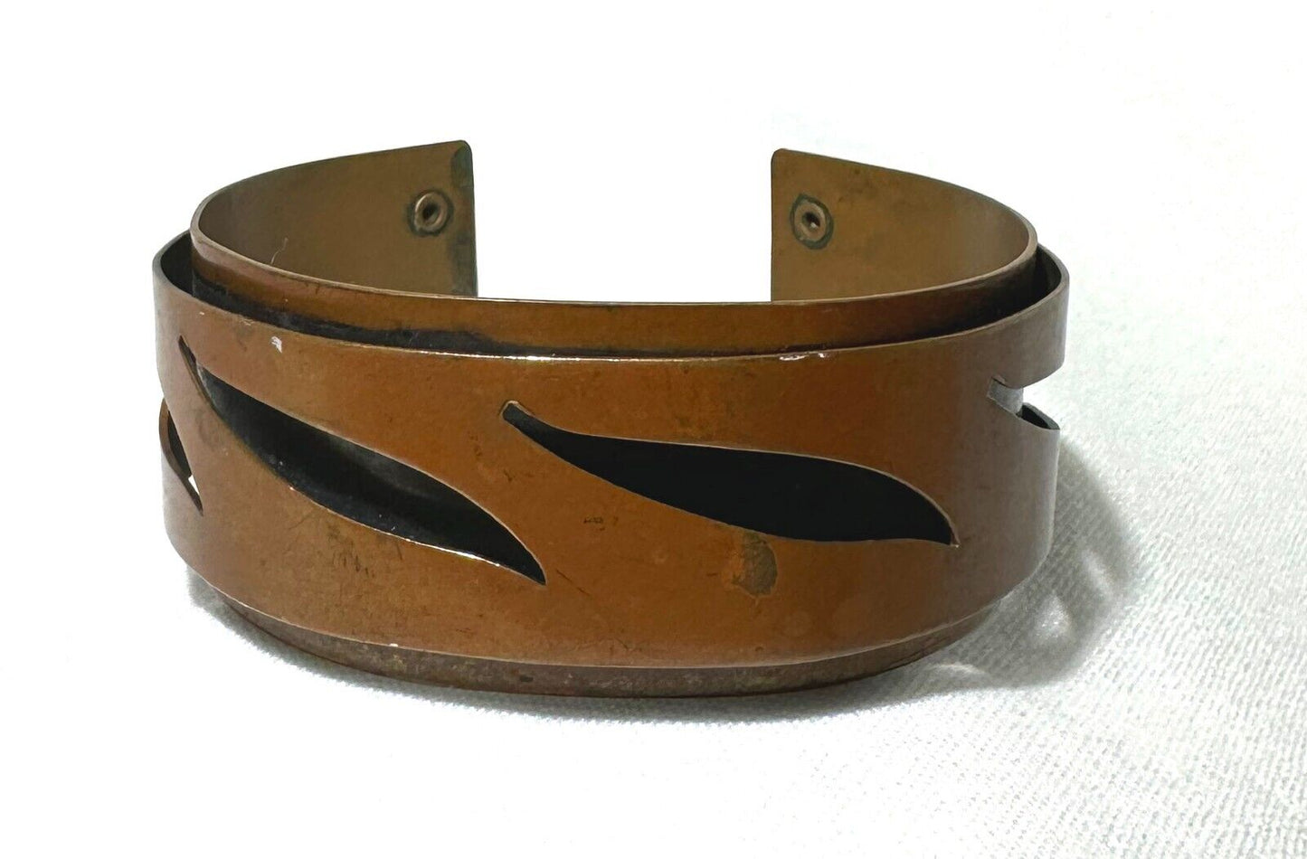 Vintage 7" Copper Cuff Bracelet w Flowing Design (LoC)13